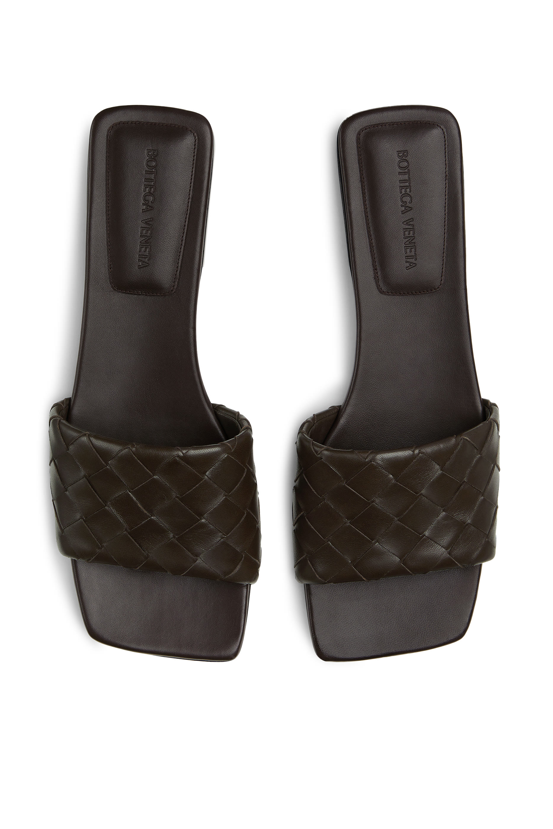 حذاء باركو مفتوح من الخلف بنعل مسطح