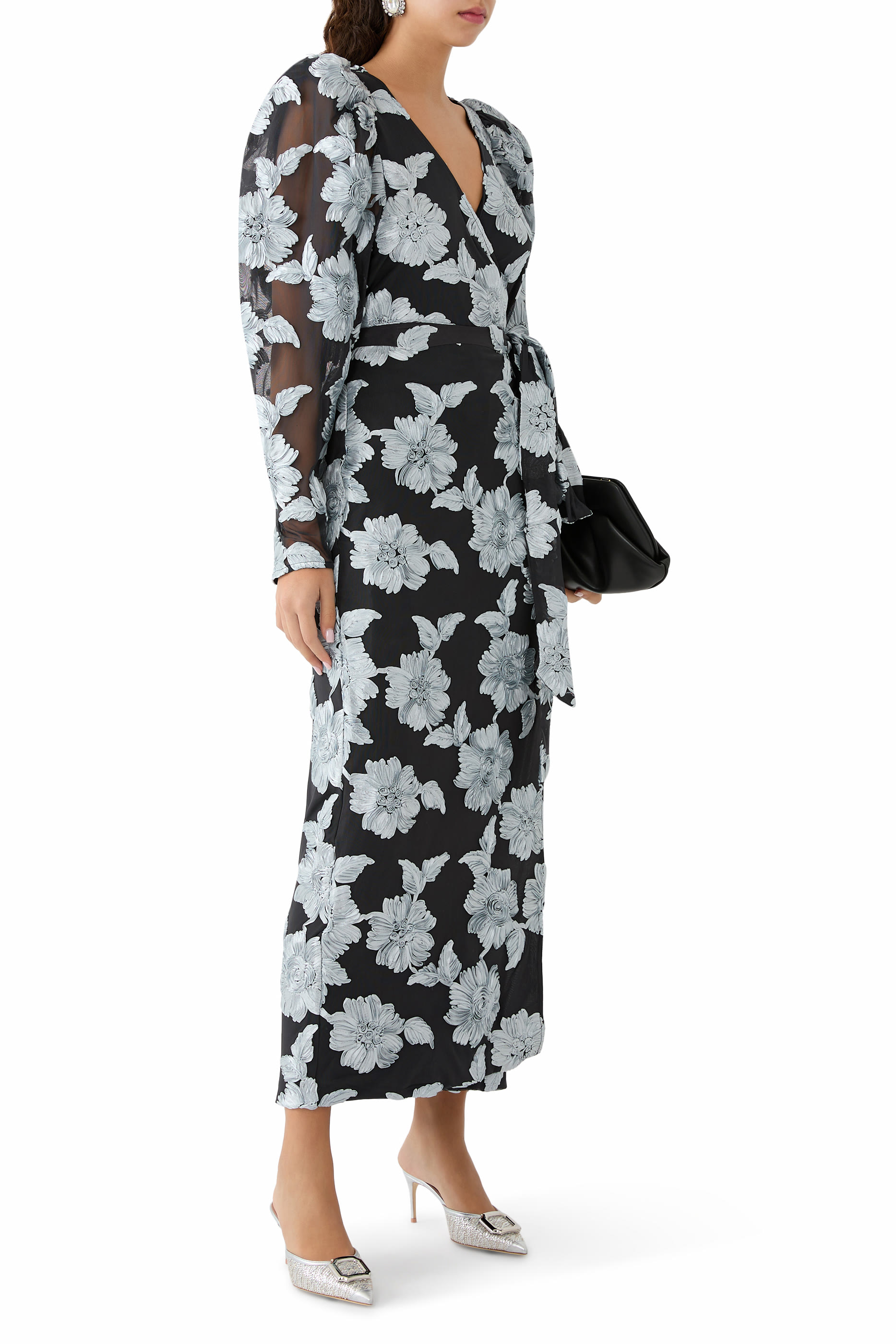 حذاء مونا مفتوح من الخلف 70 خوص لامع