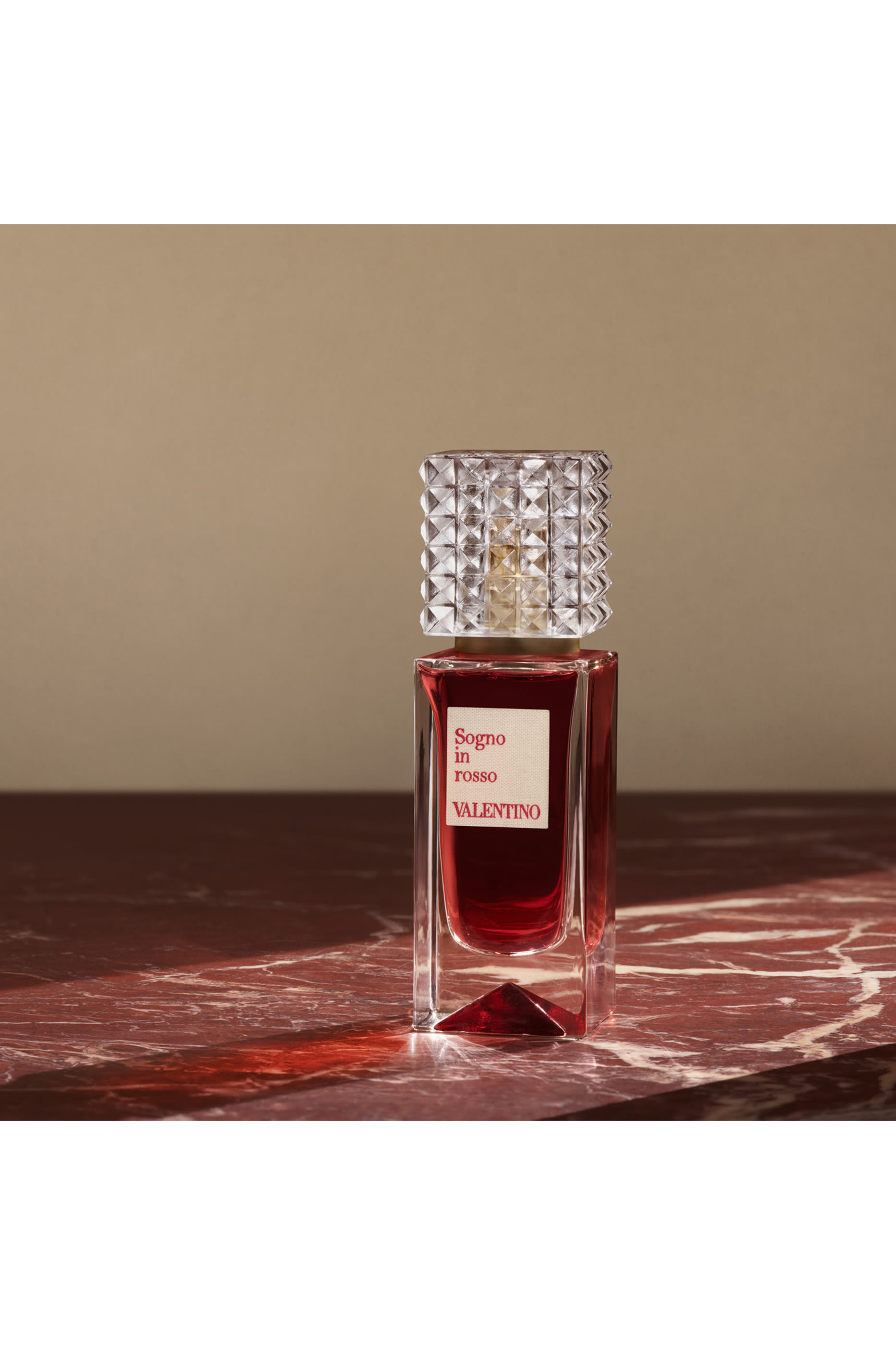 عطر أناتومي أوف دريمز - سوغنو إن روسو