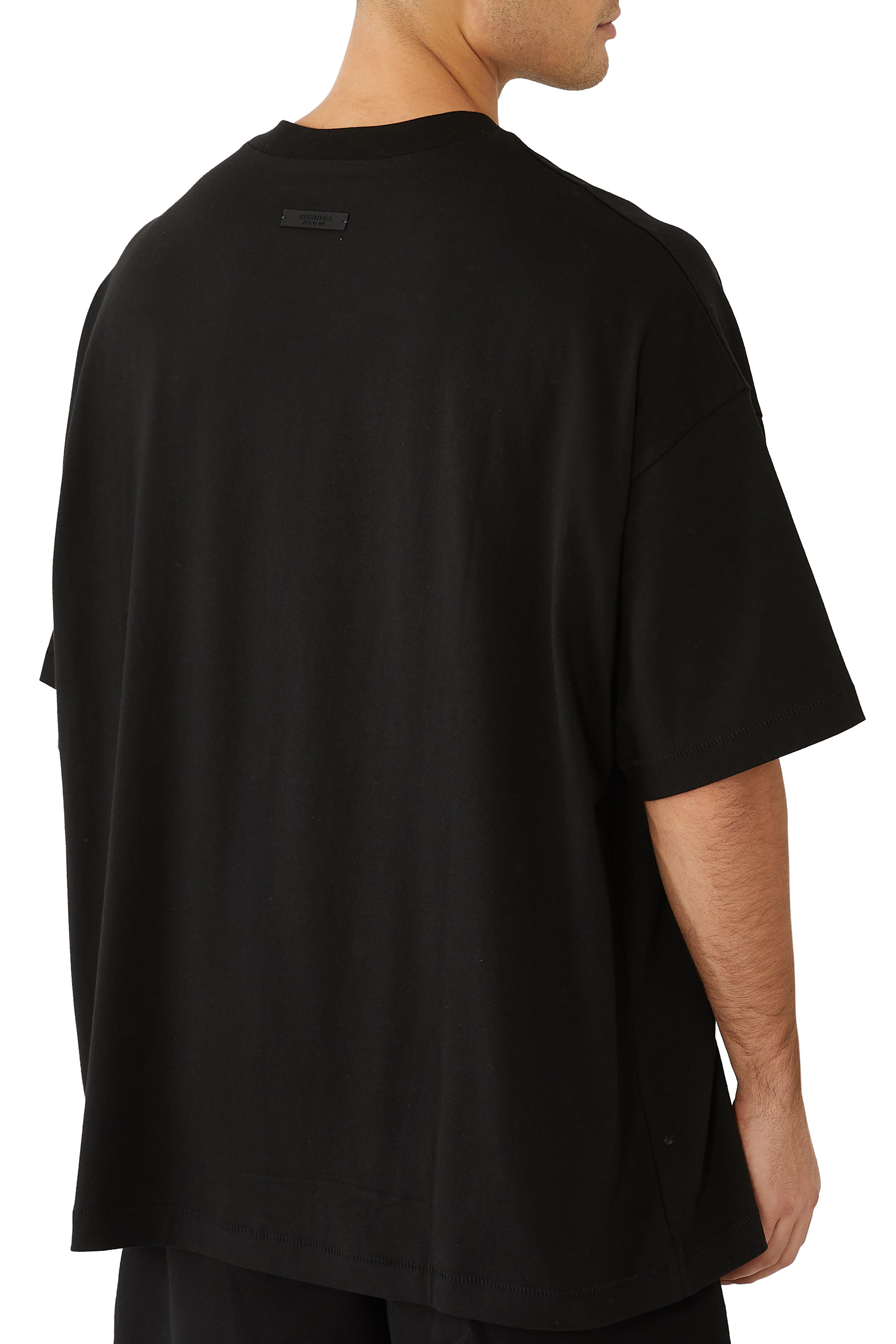 تيشيرت بياقة ضيقة جيرسيه