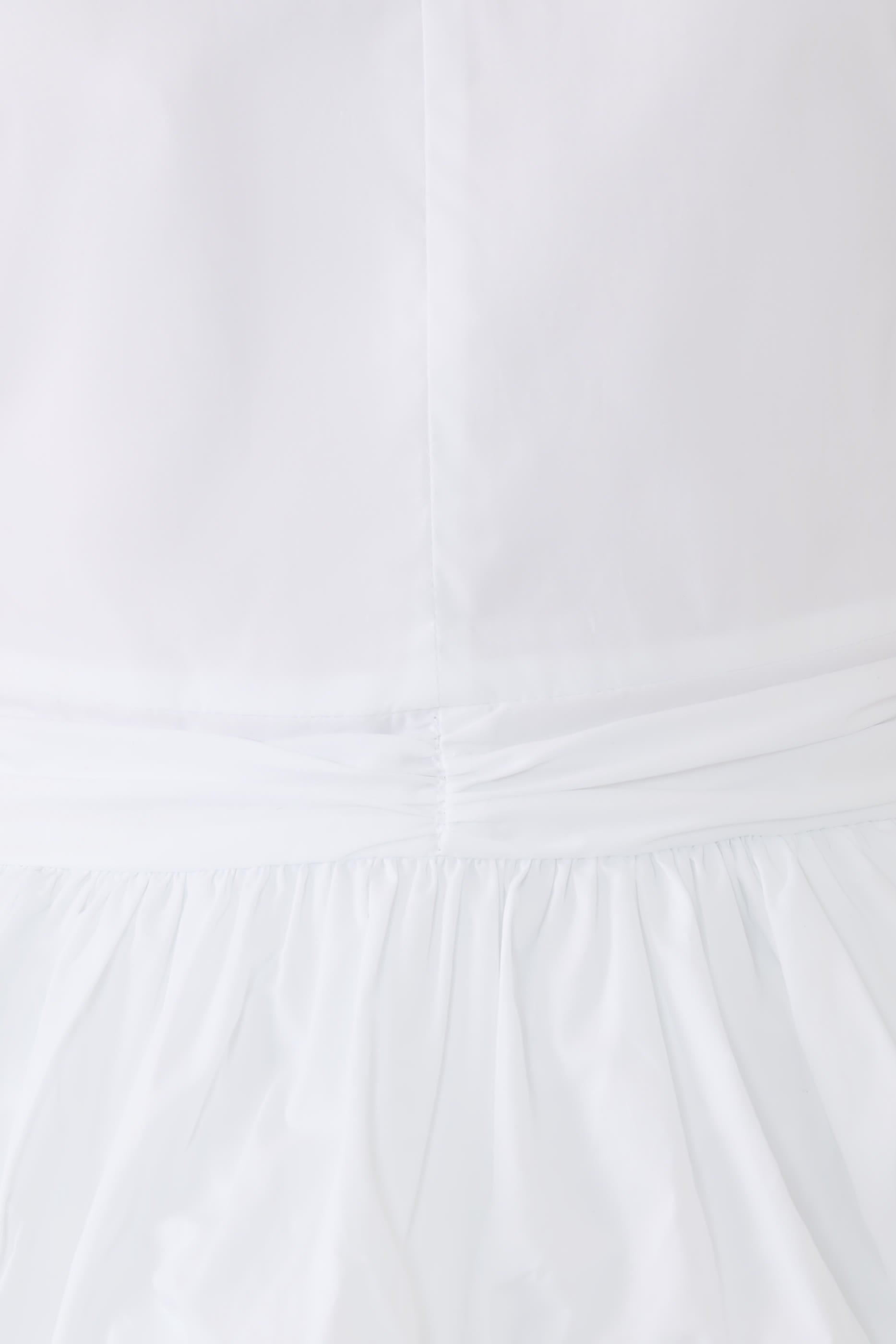 بلوزة أليكس بحافة جرس قطن بوبلين