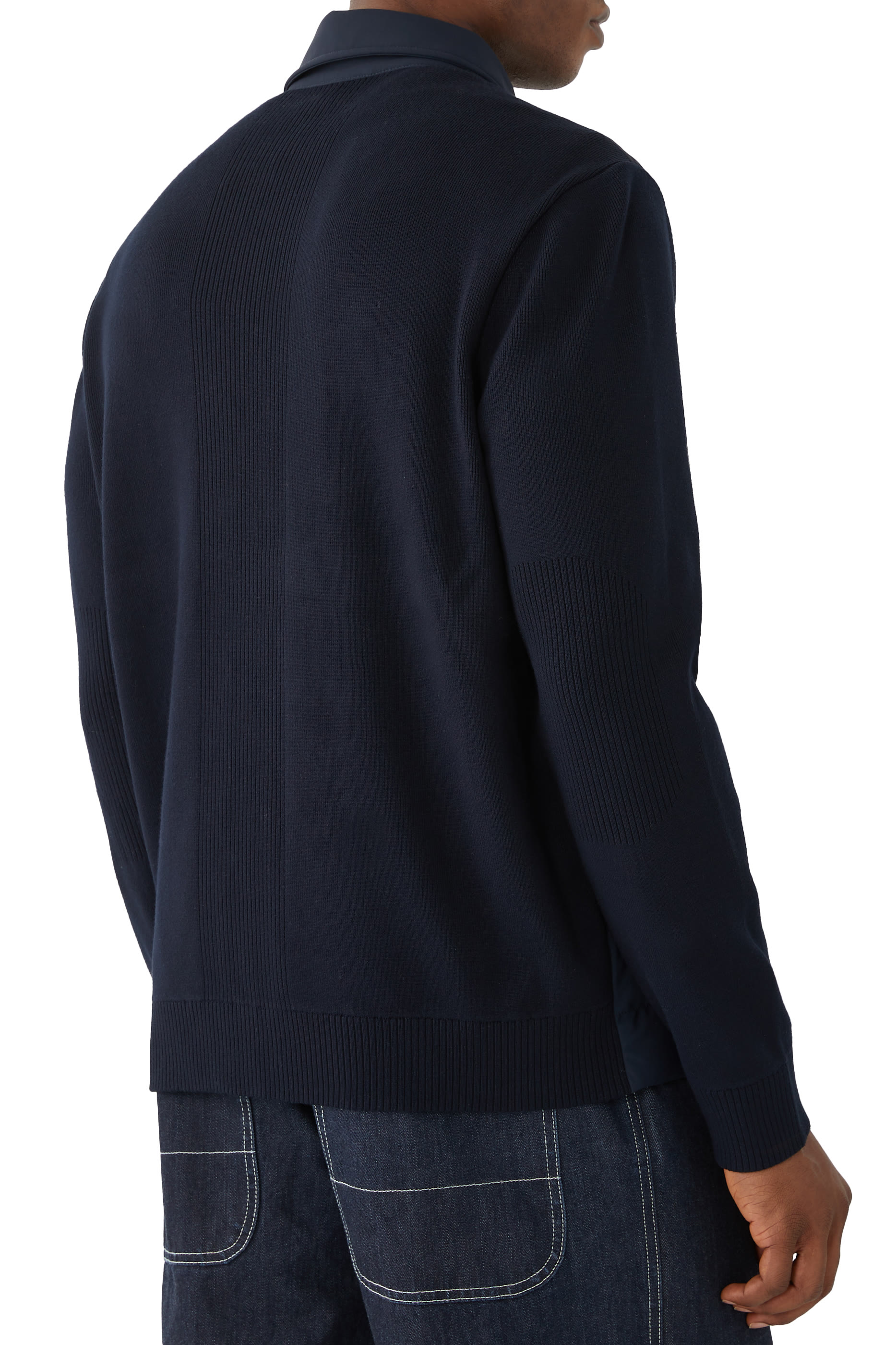 جاكيت بنقشة رخامية وتصميم قميص من خامات مختلفة