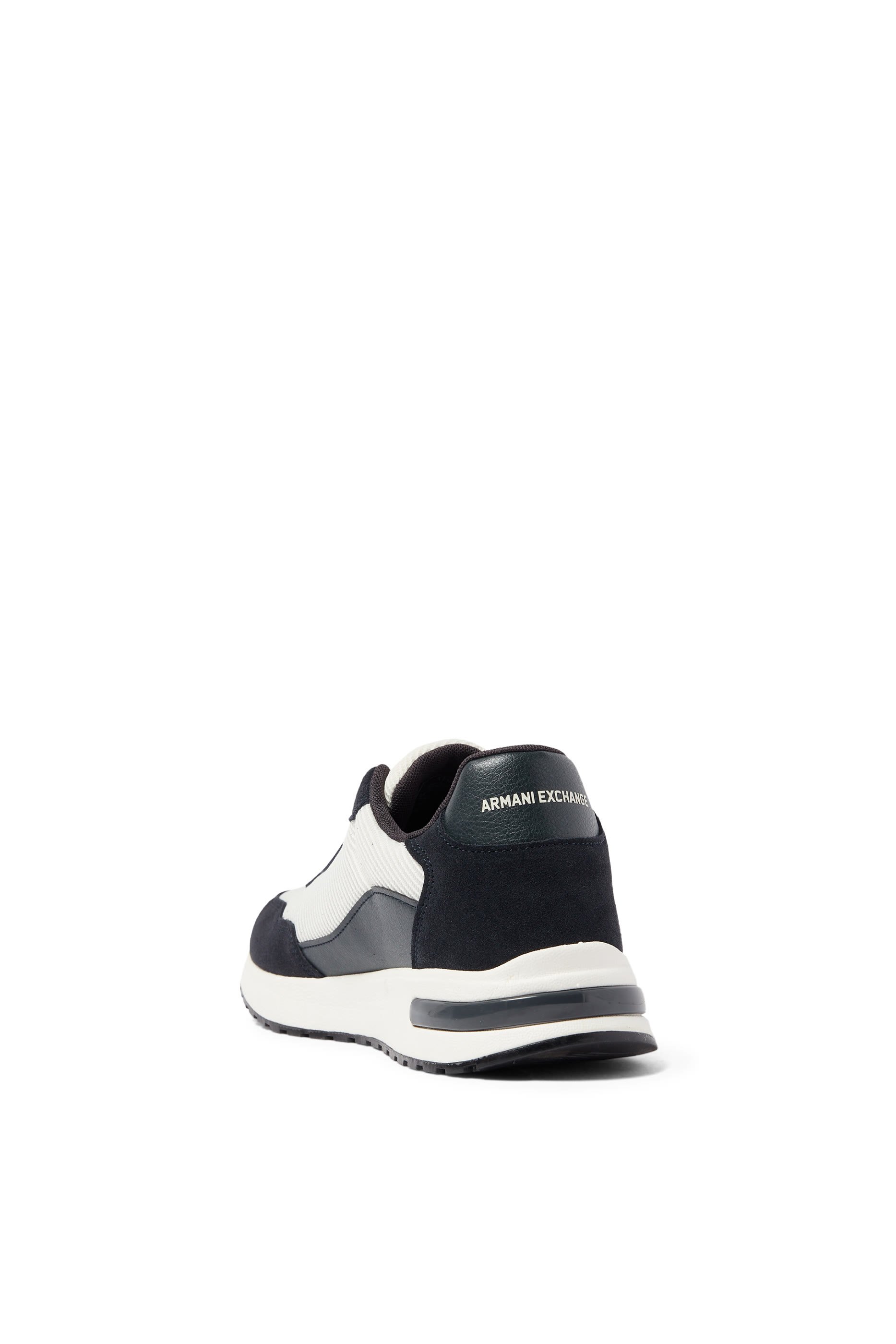 سنيكرز قماش شبكي بشعار الماركة مطاط