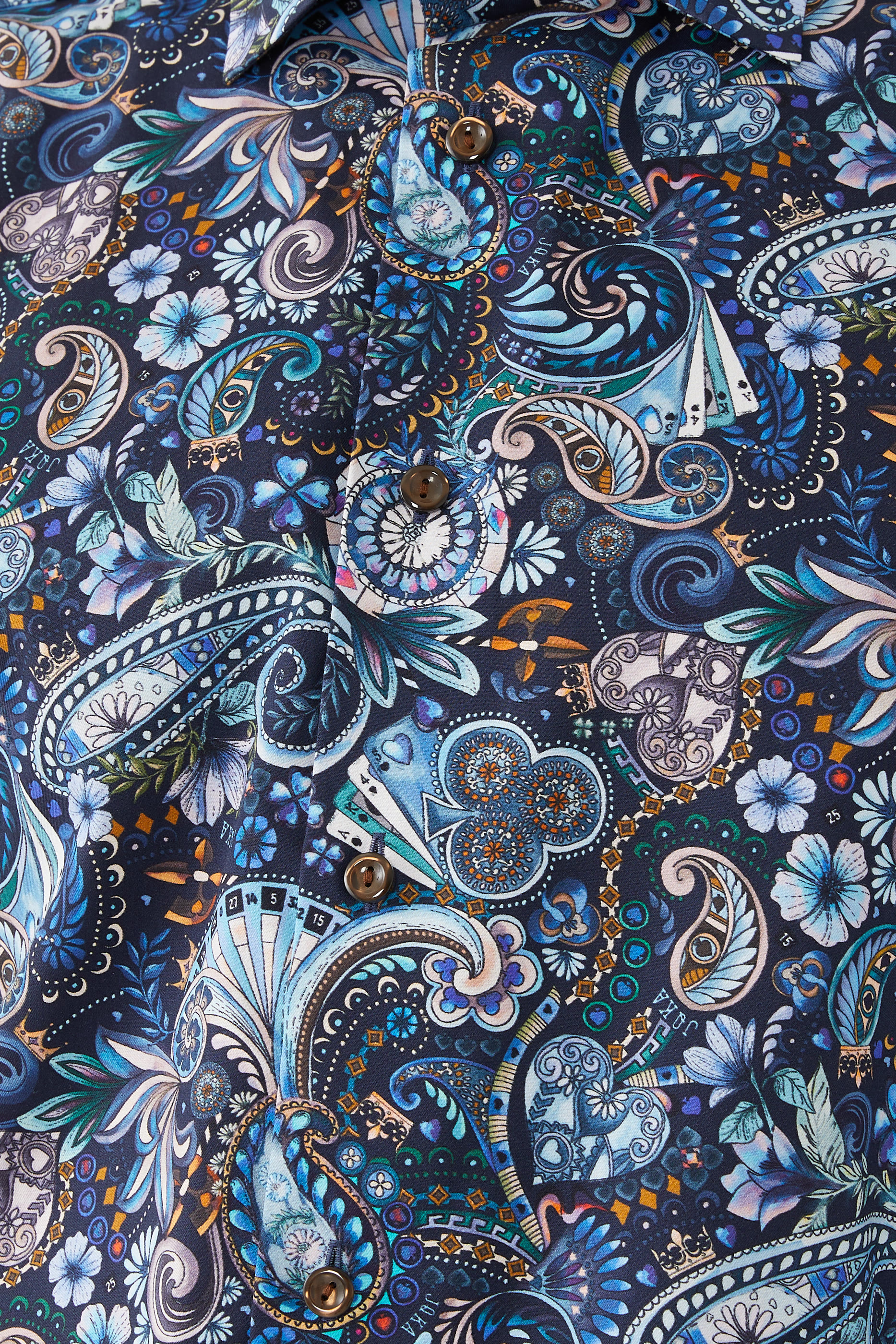 قميص مزين بنقشة تويل مميز للماركة