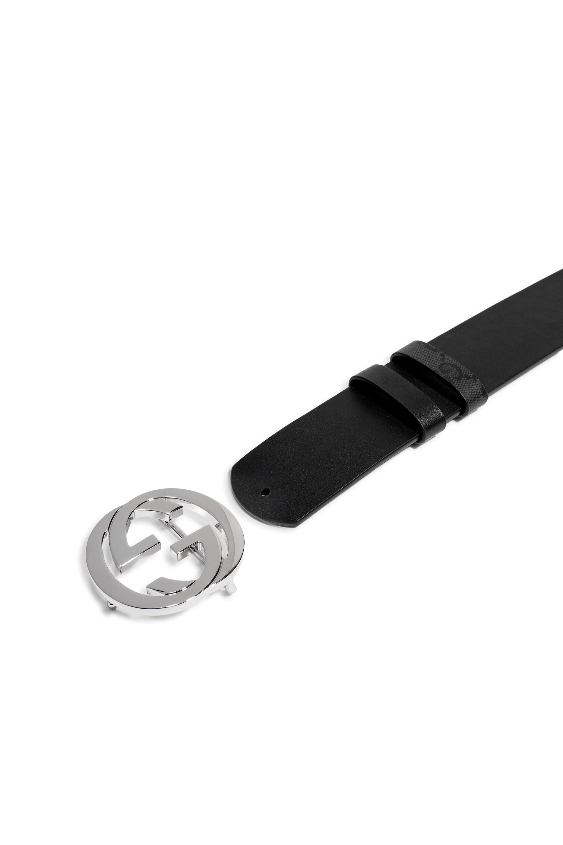 حزام بتصميم بوجهين بإبزيم بشعار الماركة متداخل