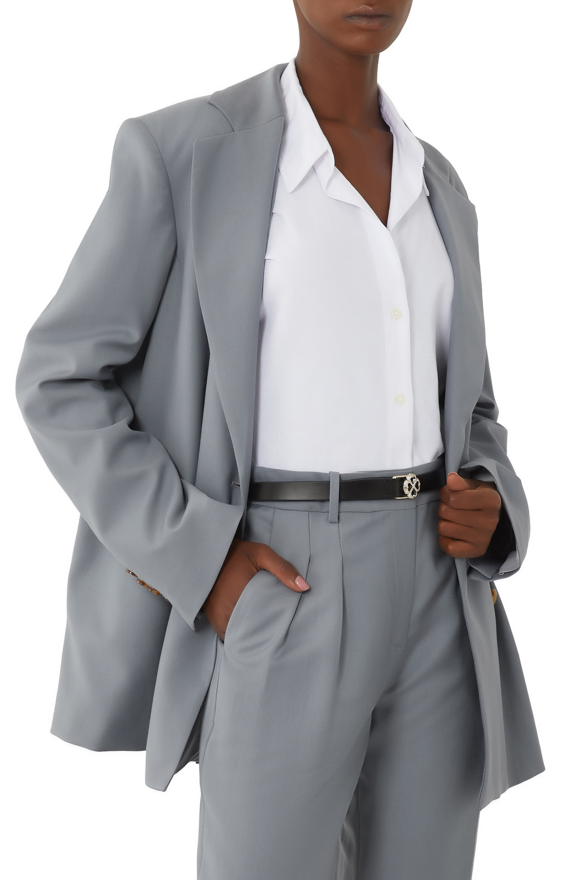 حزام بإبزيم على شكل زهرة بقلوب بستوني مرصعة بأحجار بافيه