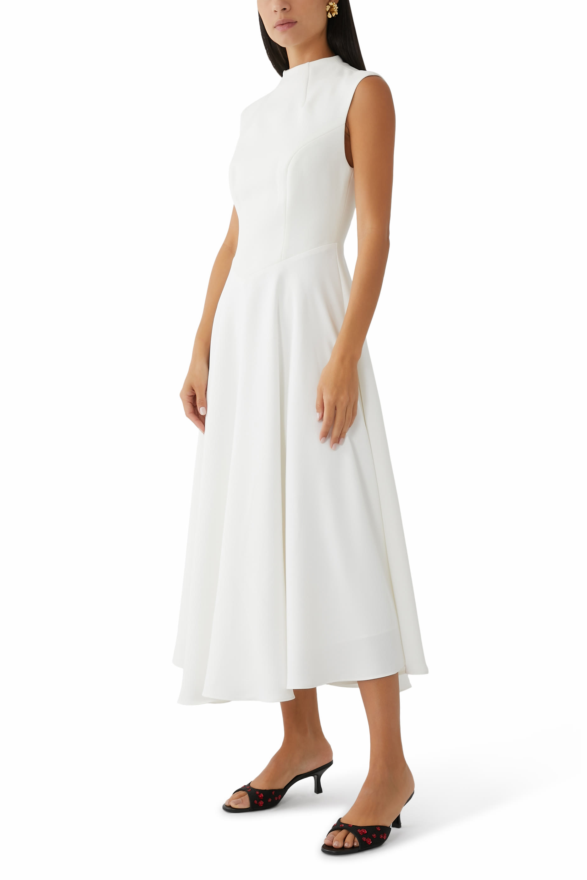 حذاء بوبي بريجيت مفتوح من الخلف