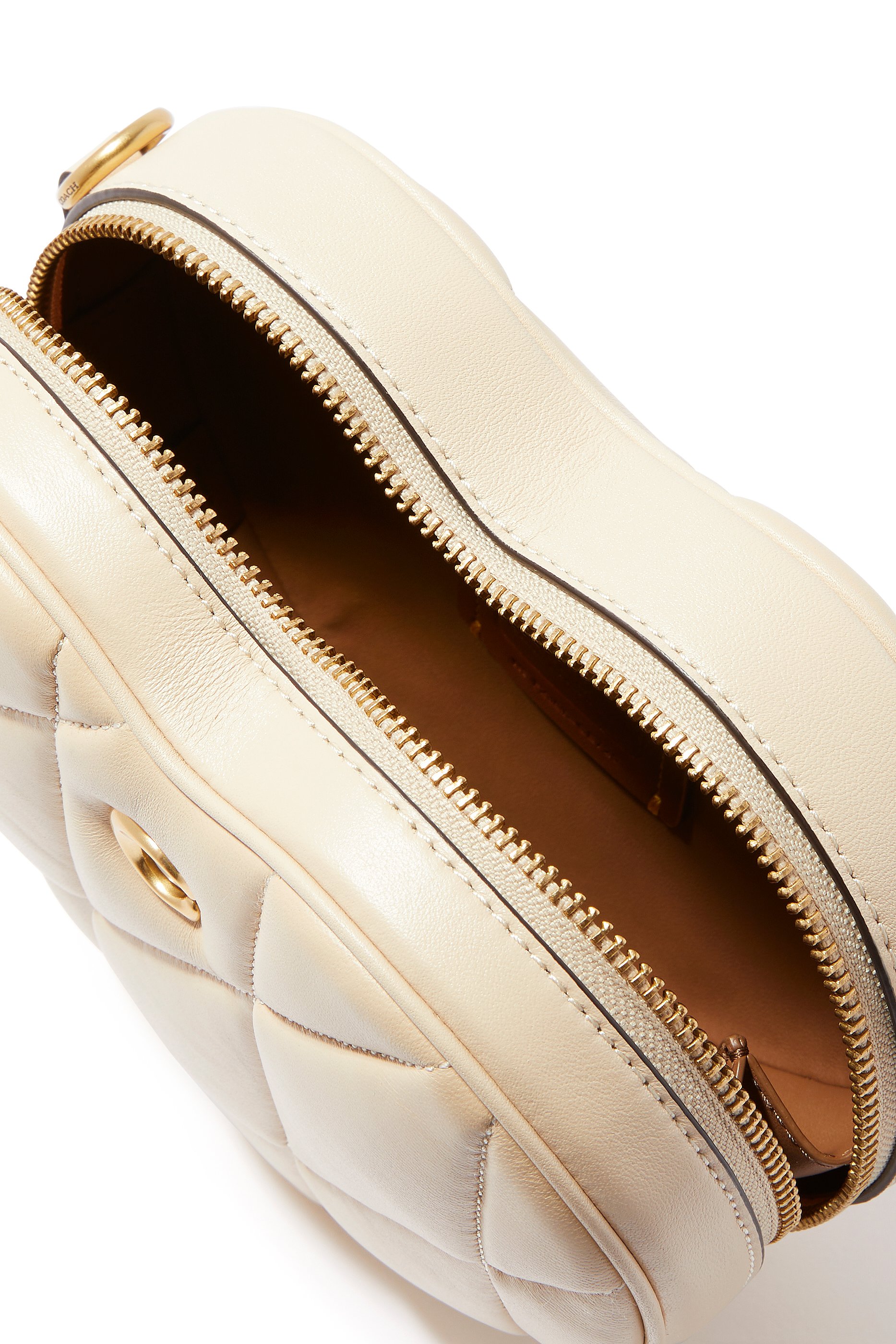 حقيبة كروس صغيرة بتصميم قلب