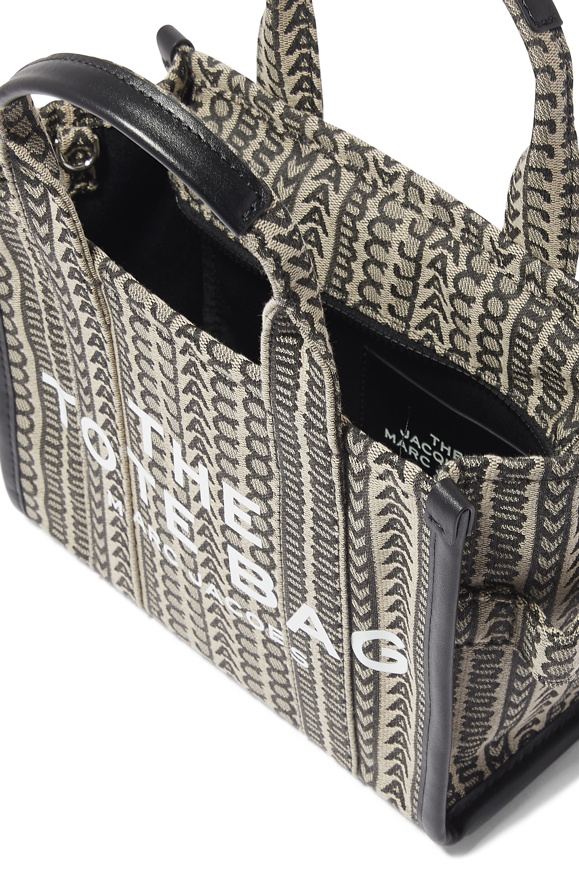 حقيبة يد صغيرة بطبعة