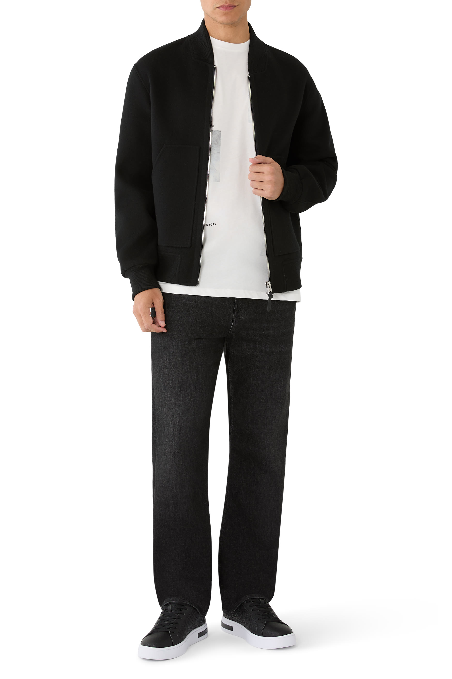 تيشيرت بشعار الماركة