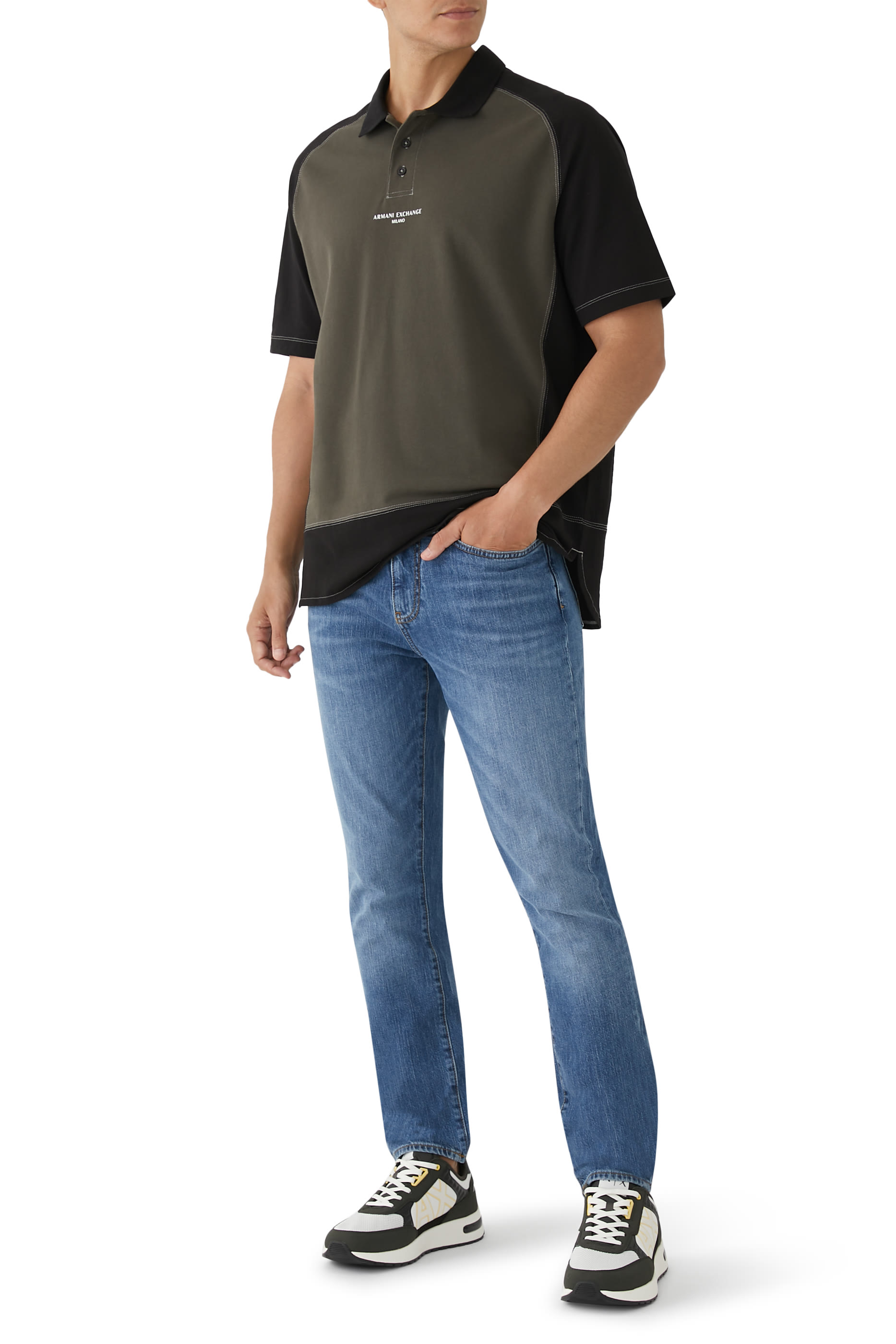 قميص بولو بشعار الماركة