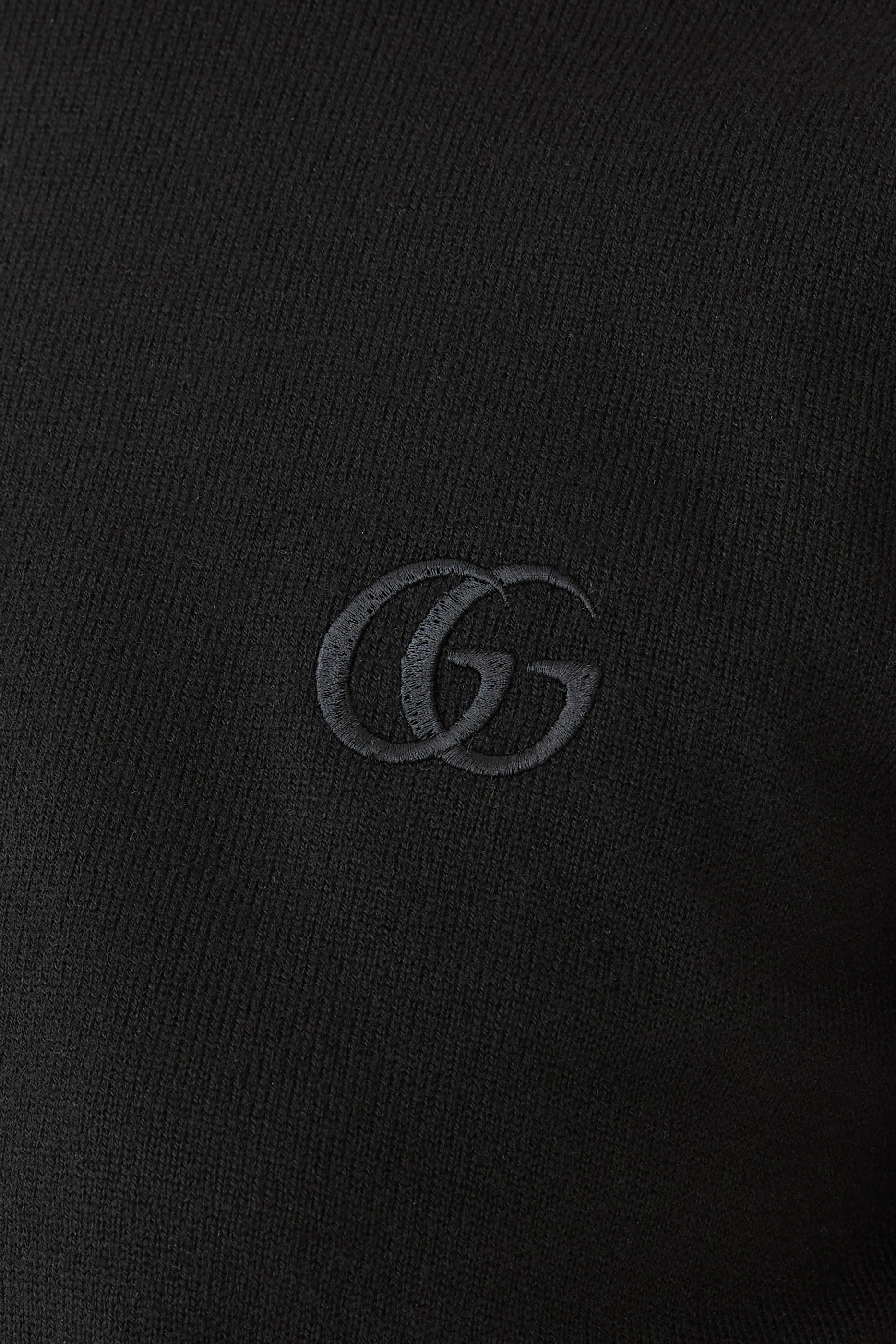 بلوزة مطرزة نسيج صوف