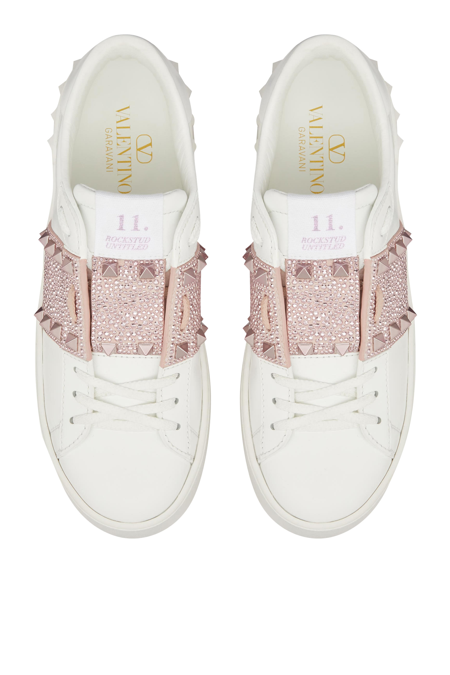 سنيكرز انتايتلد 57 بنعل سميك وحلي هرمية