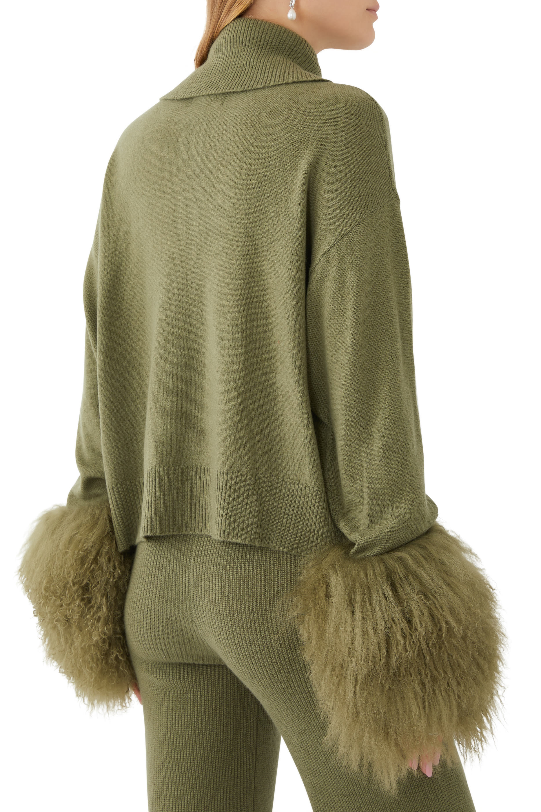 كارديجان بأساور بفرو