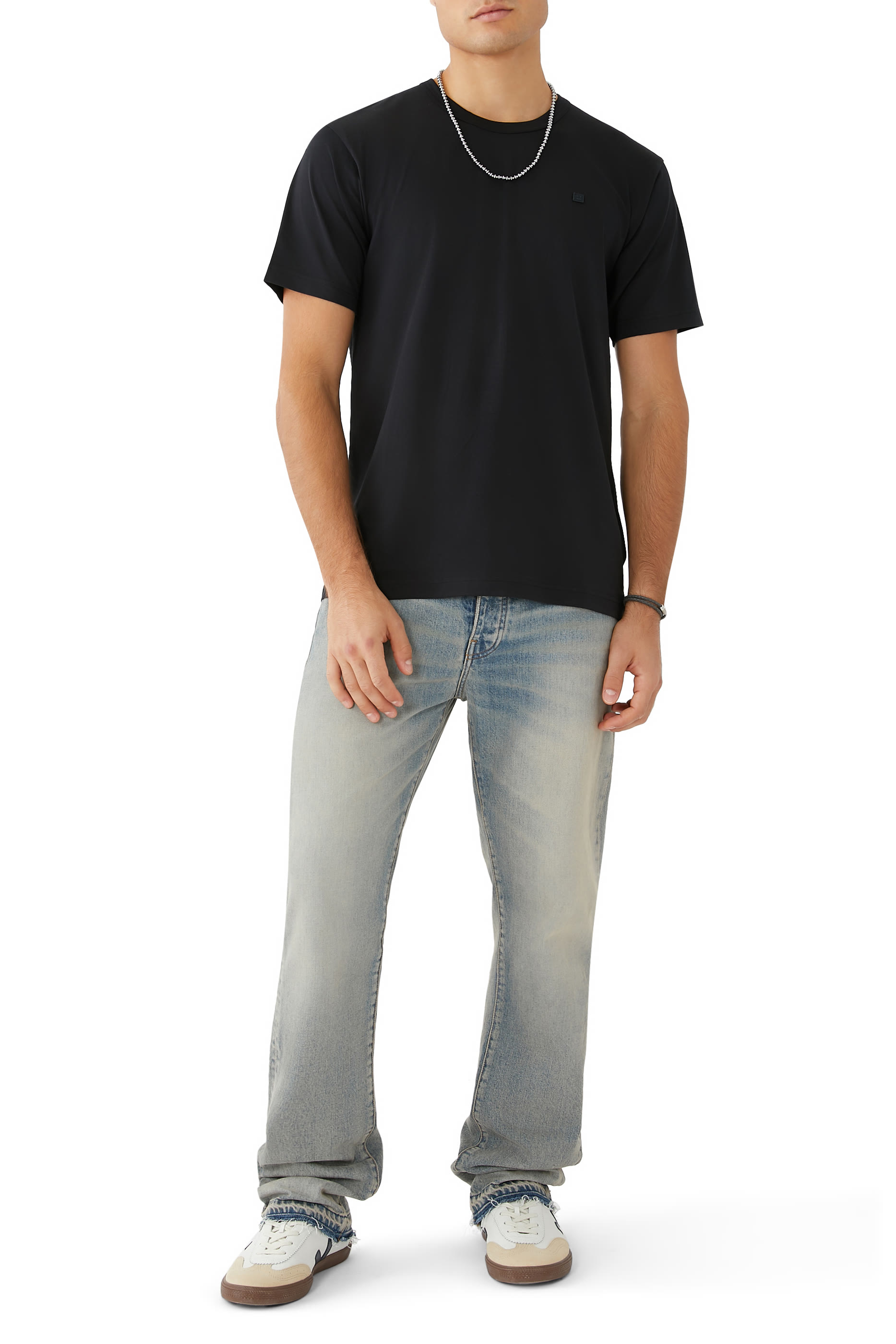 تيشيرت فايس برقعة بشعار الماركة