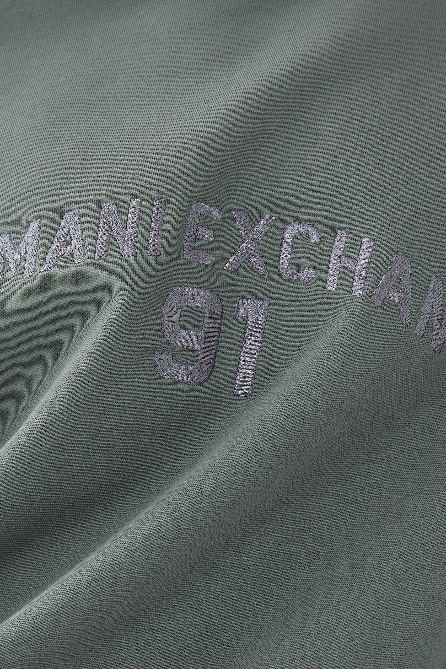 سويت شيرت اكوا بشعار الماركة