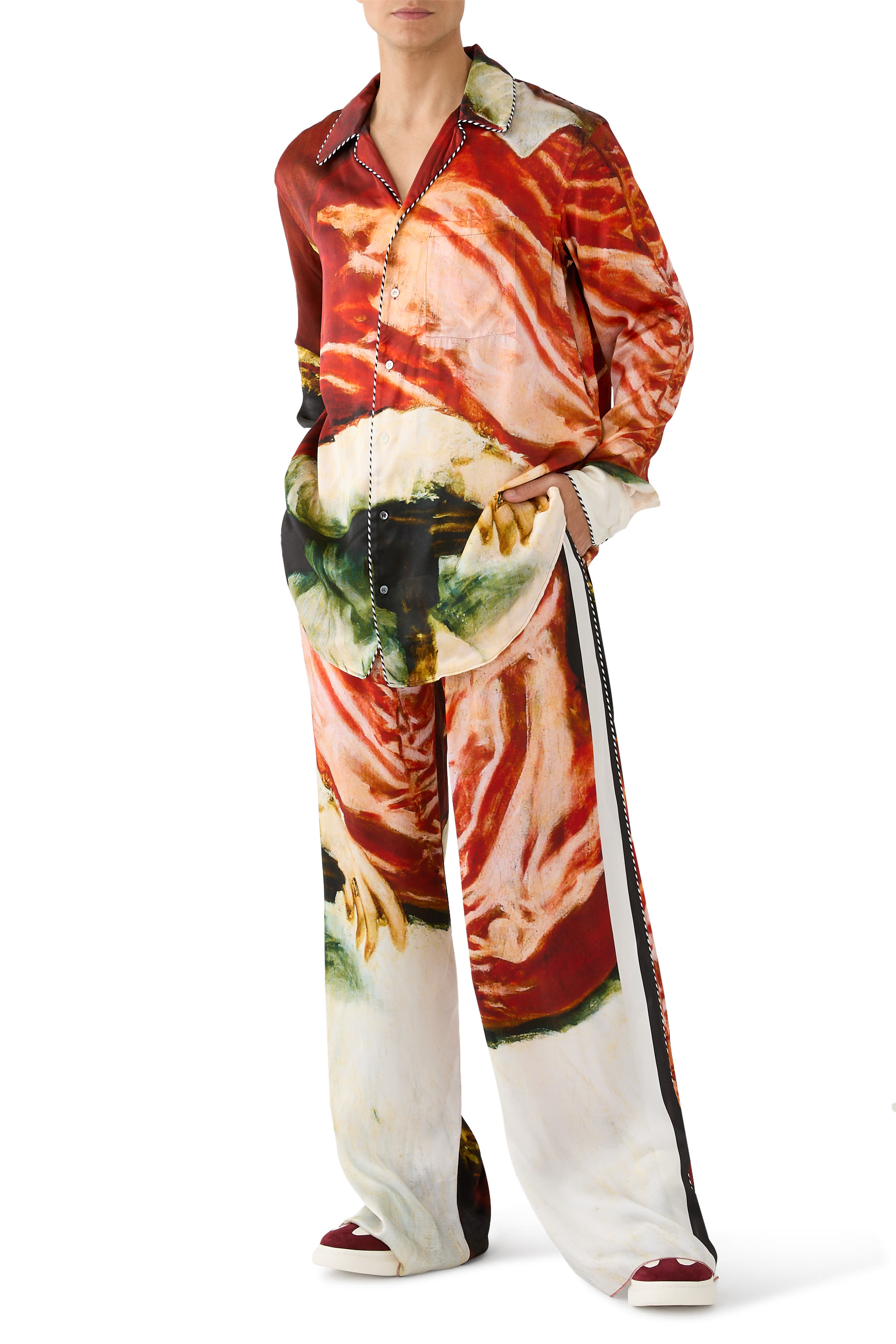 قميص بطبعات