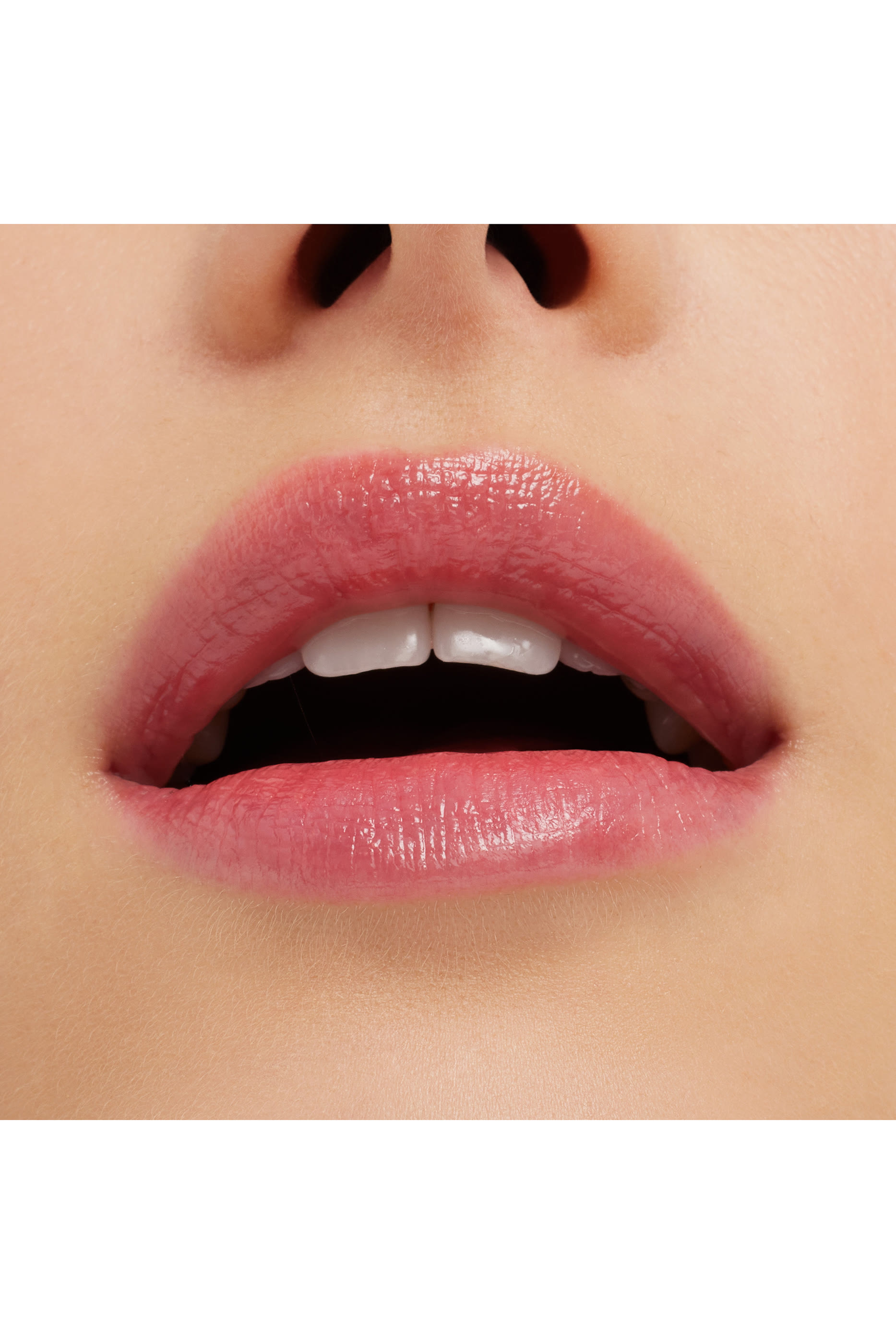 مرطب الشفاه جلو بلاي