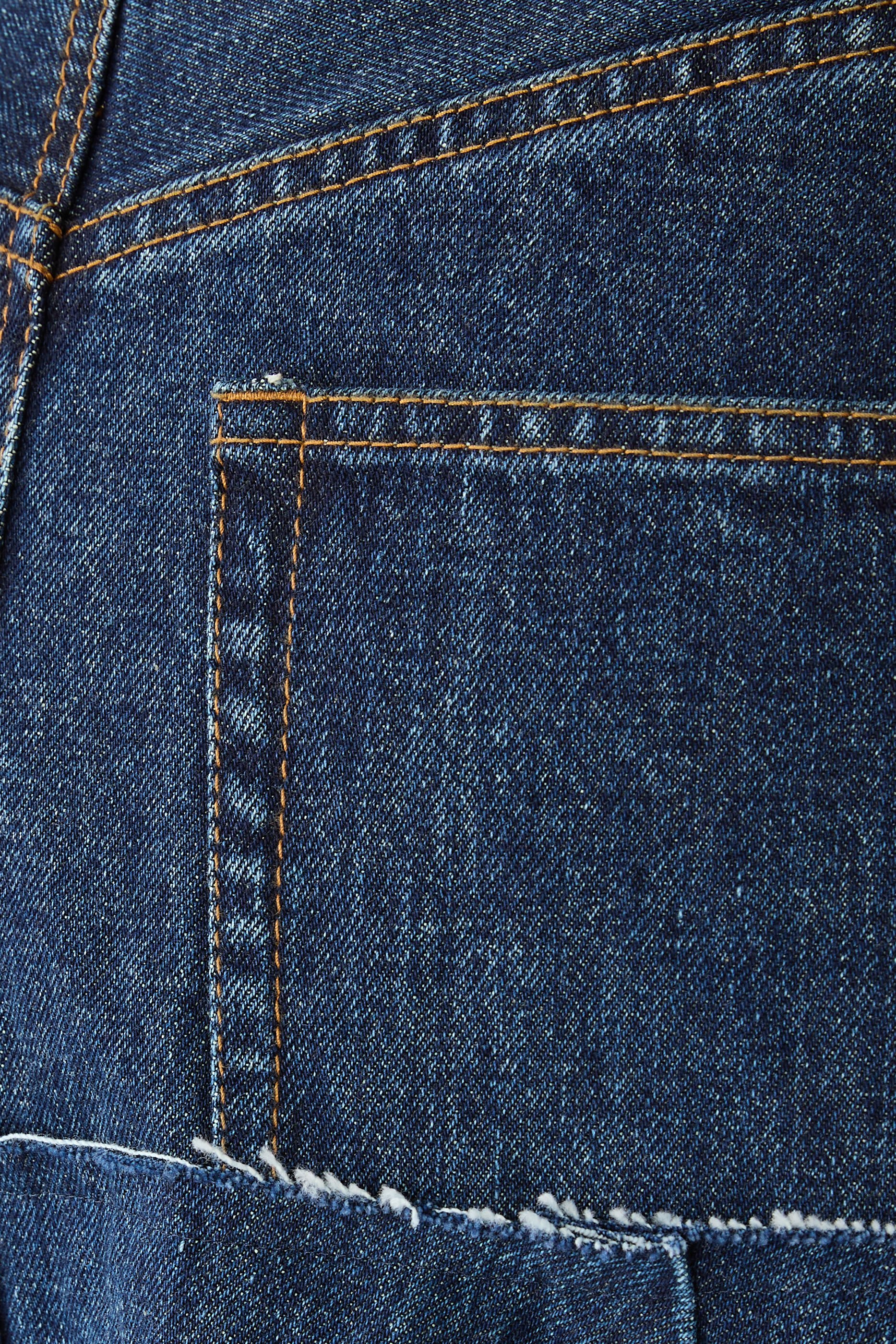 تنورة بتصميم غير متماثل دنيم