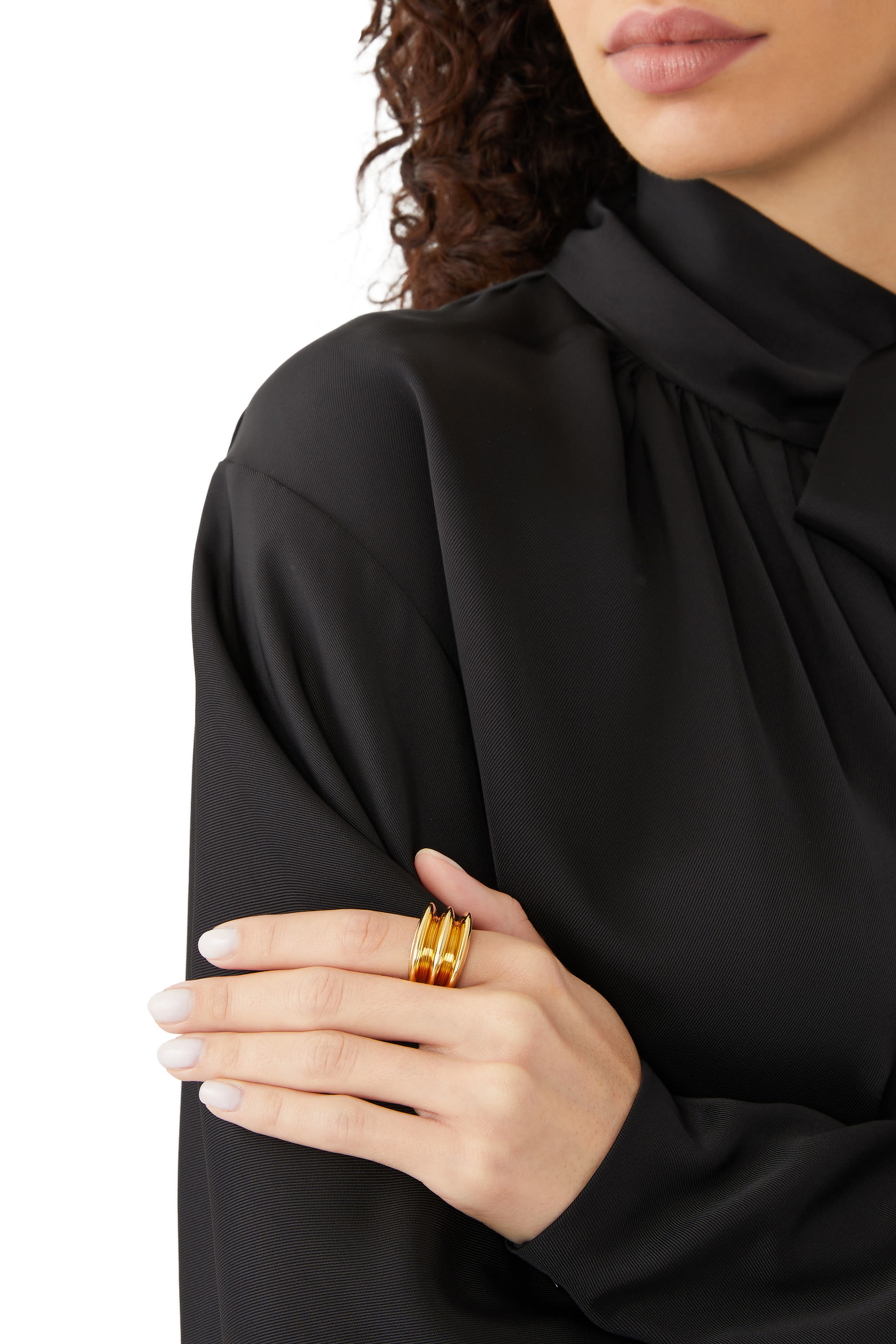 خاتم بتصميم منفوخ بثلاث تجويفات