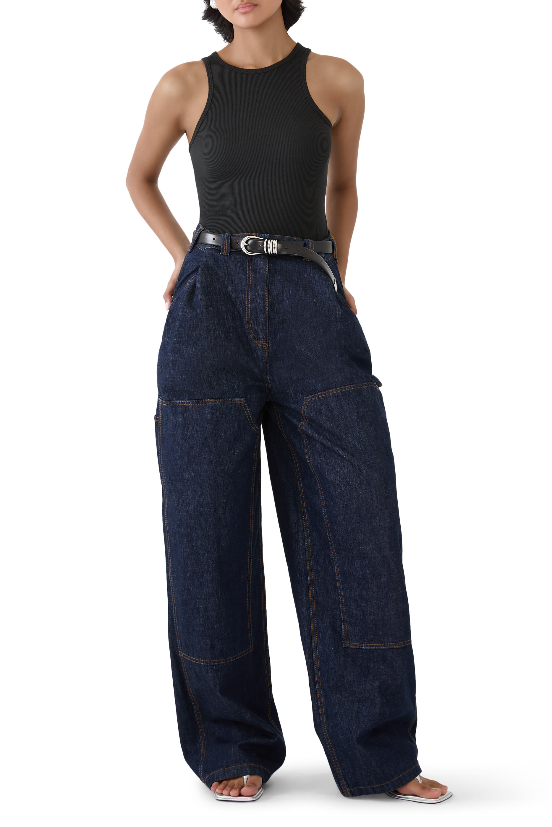 بلوزة إسنشال مضلعة بلا أكمام