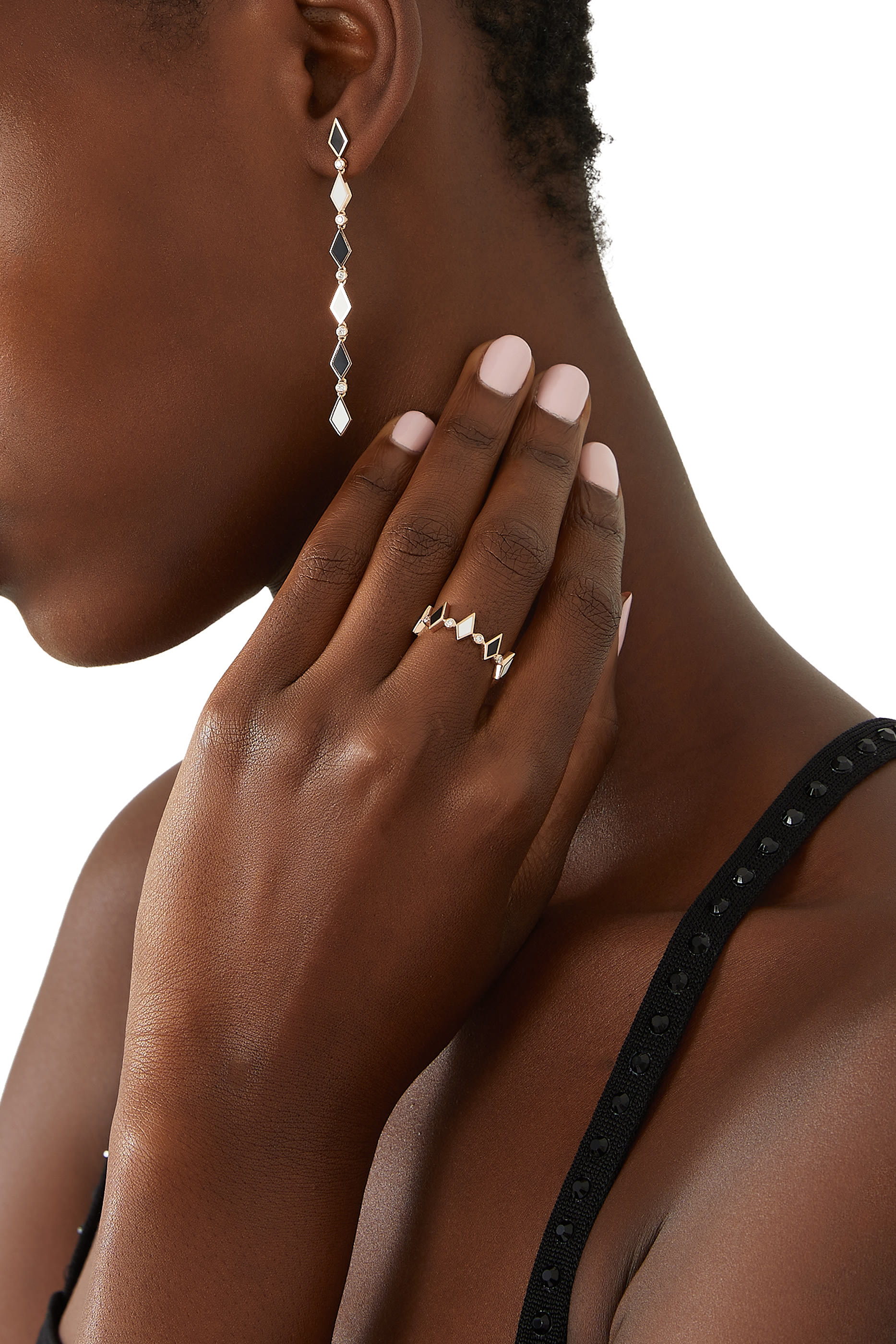 أقراط موزاييك مرصع بالماس ذهب وردي عيار 18