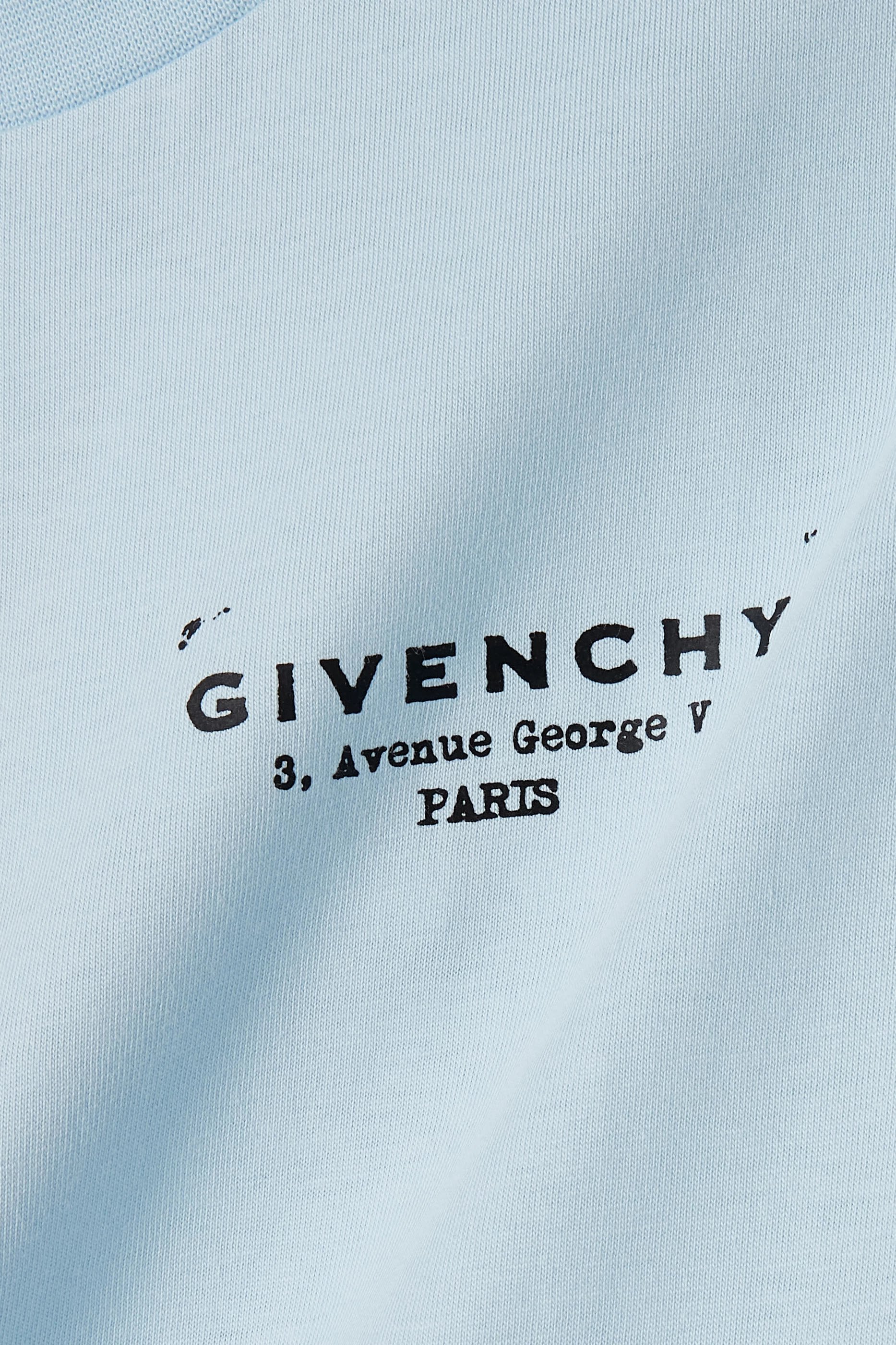 تيشيرت بشعار الماركة للأطفال