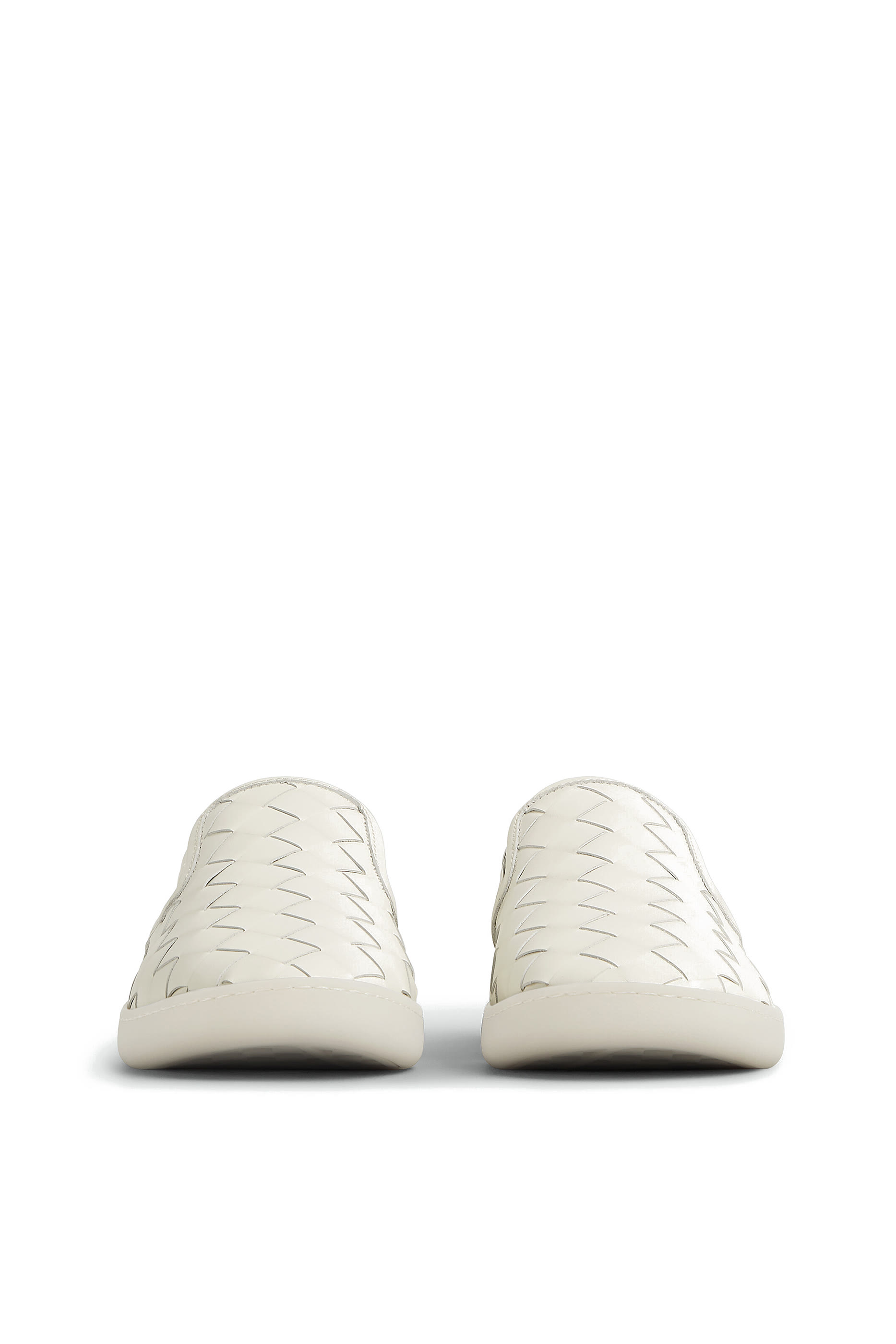 سنيكرز سوير سهل الإرتداء