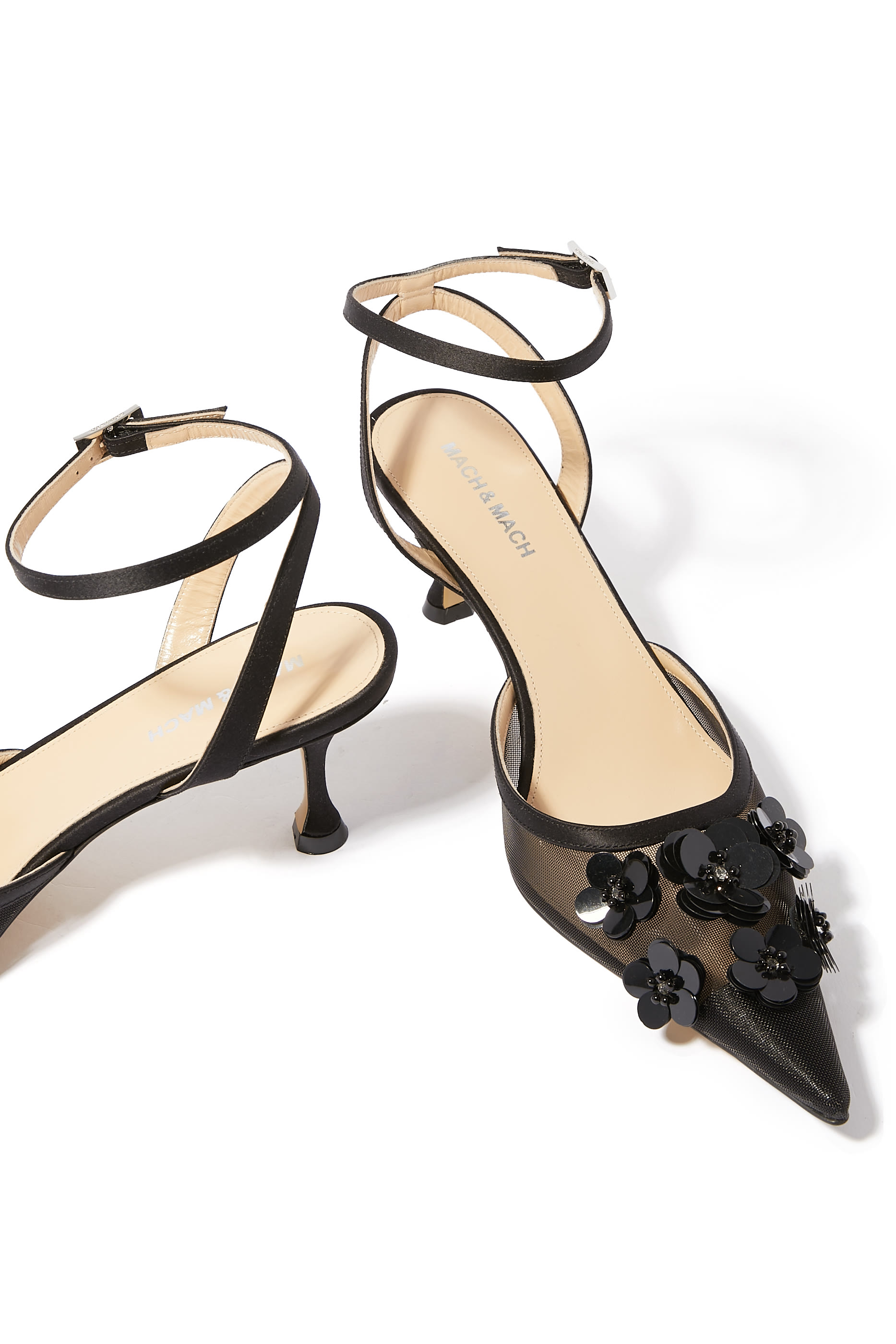 حذاء كلاسيكي 65 مزين بزهور قماش شبكي