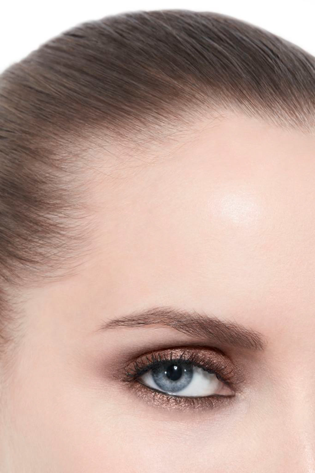 بودرة لتظليل الجفون طويلة الثبات ومتعددة التأثيرات OMBRE PREMI&Egrave;RE