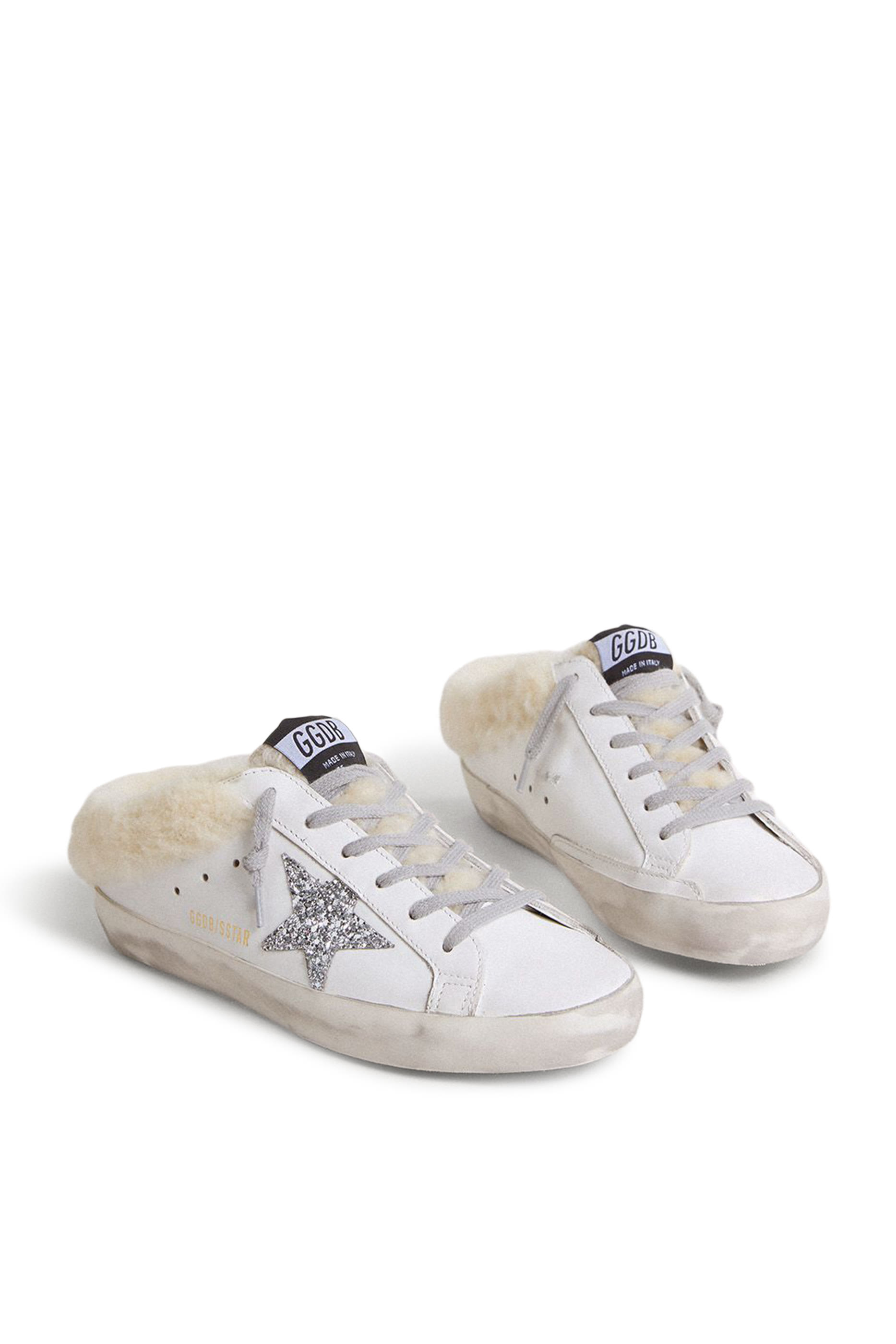 حذاء سوبر ستار مفتوح من الخلف