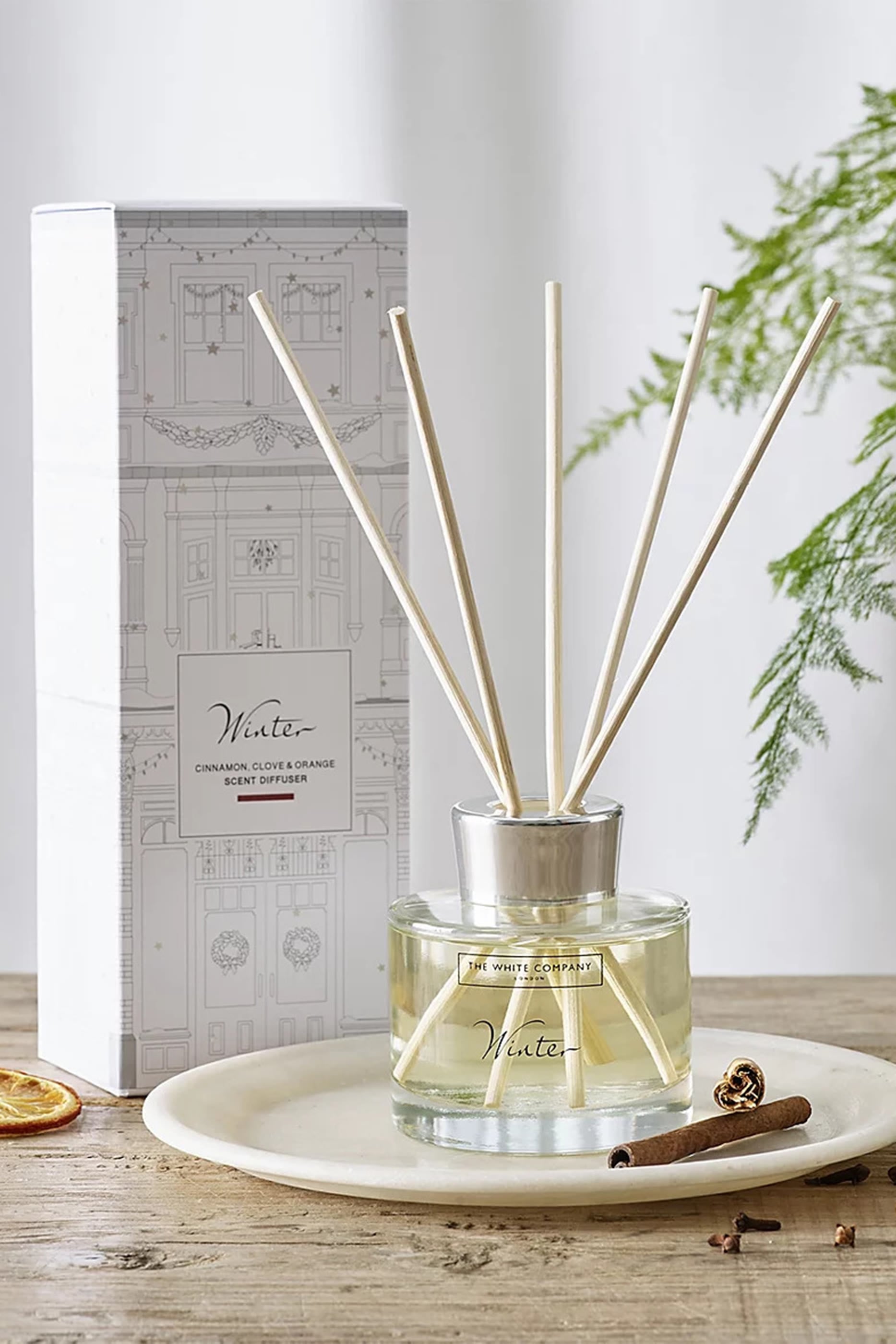 موزع عطر وينتر