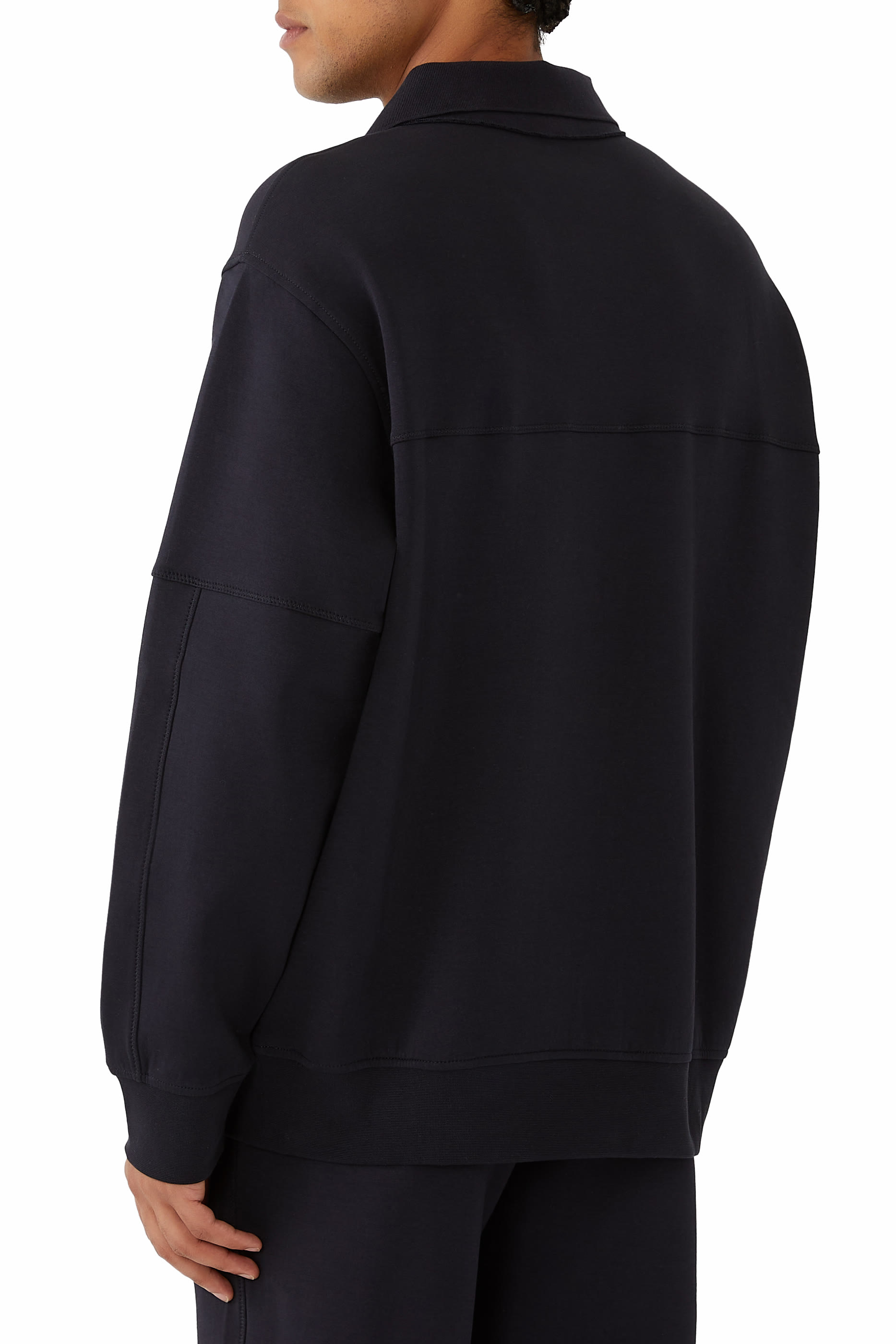 سويت شيرت بشعار الماركة