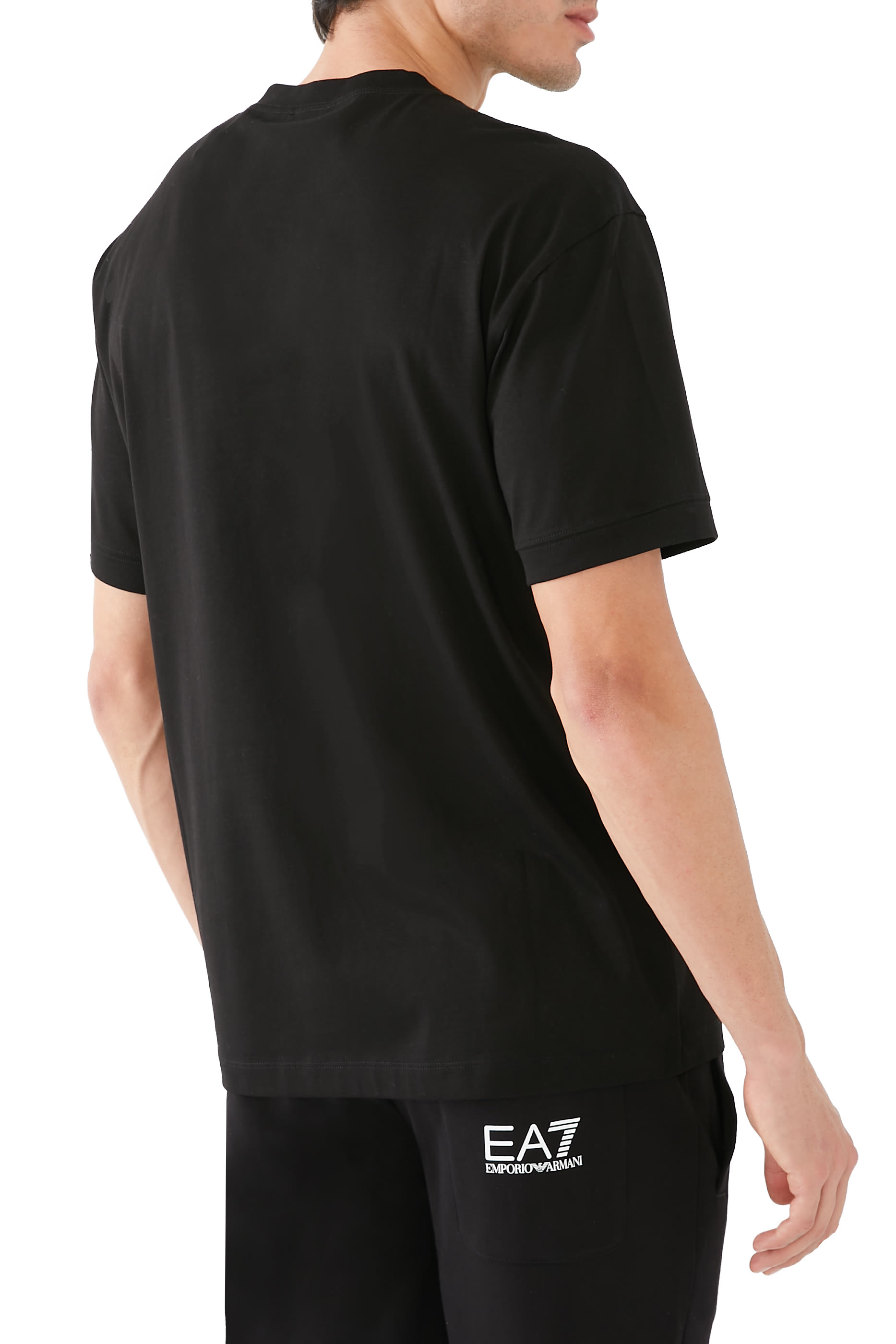 تيشيرت بشعار الماركة