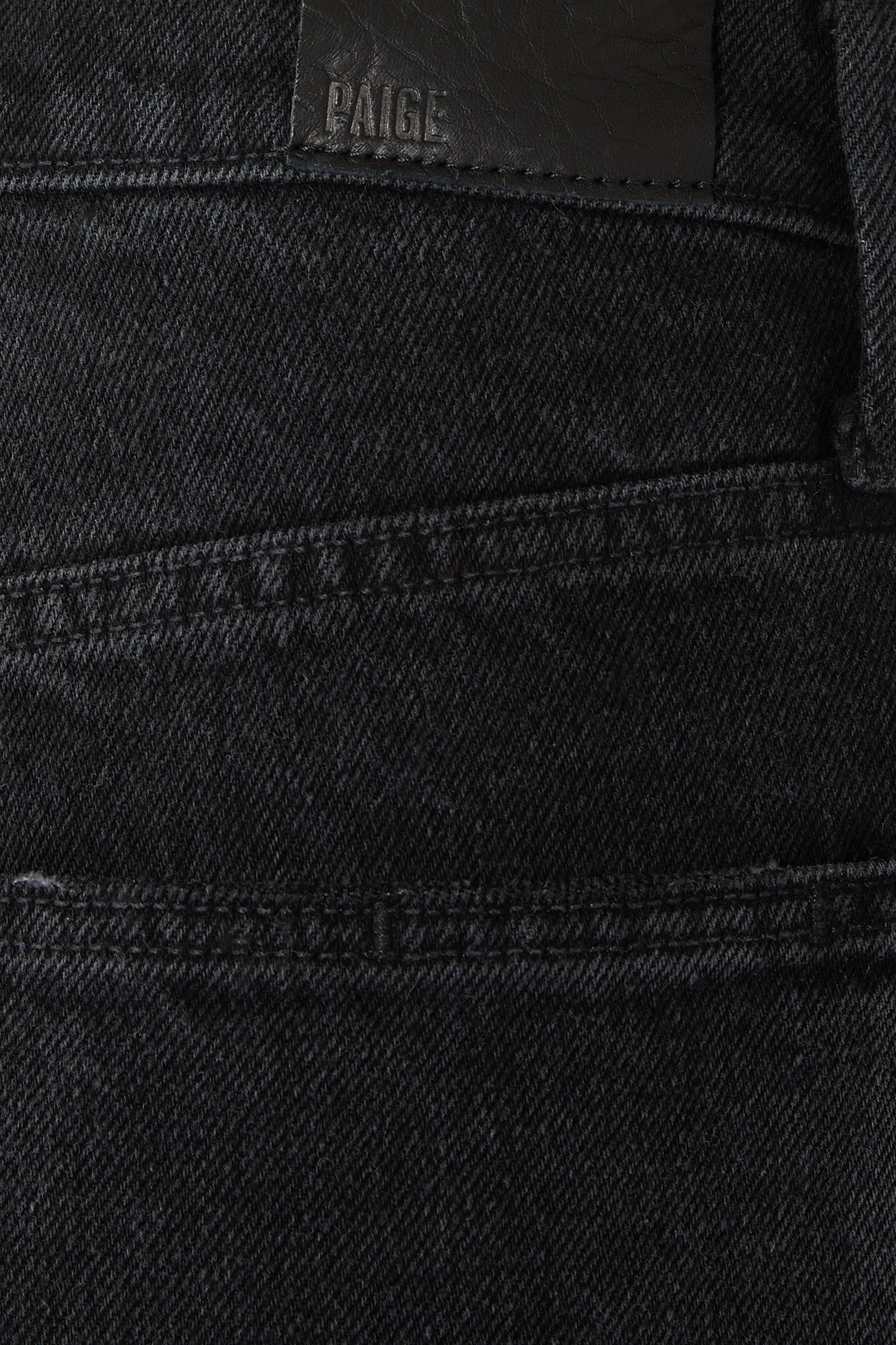 بنطال جينز كاميرون بقصة ساق واسعة