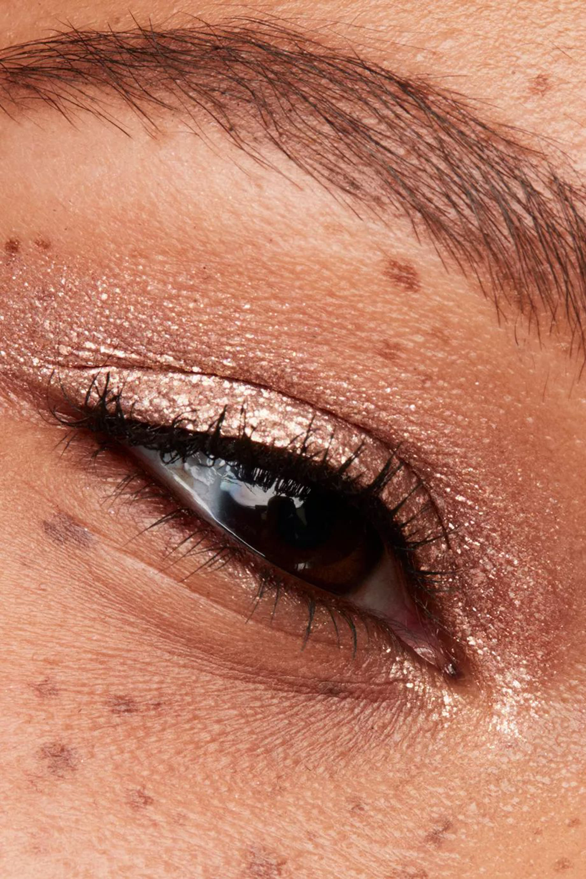 ظل عيون سائل دازل شادو