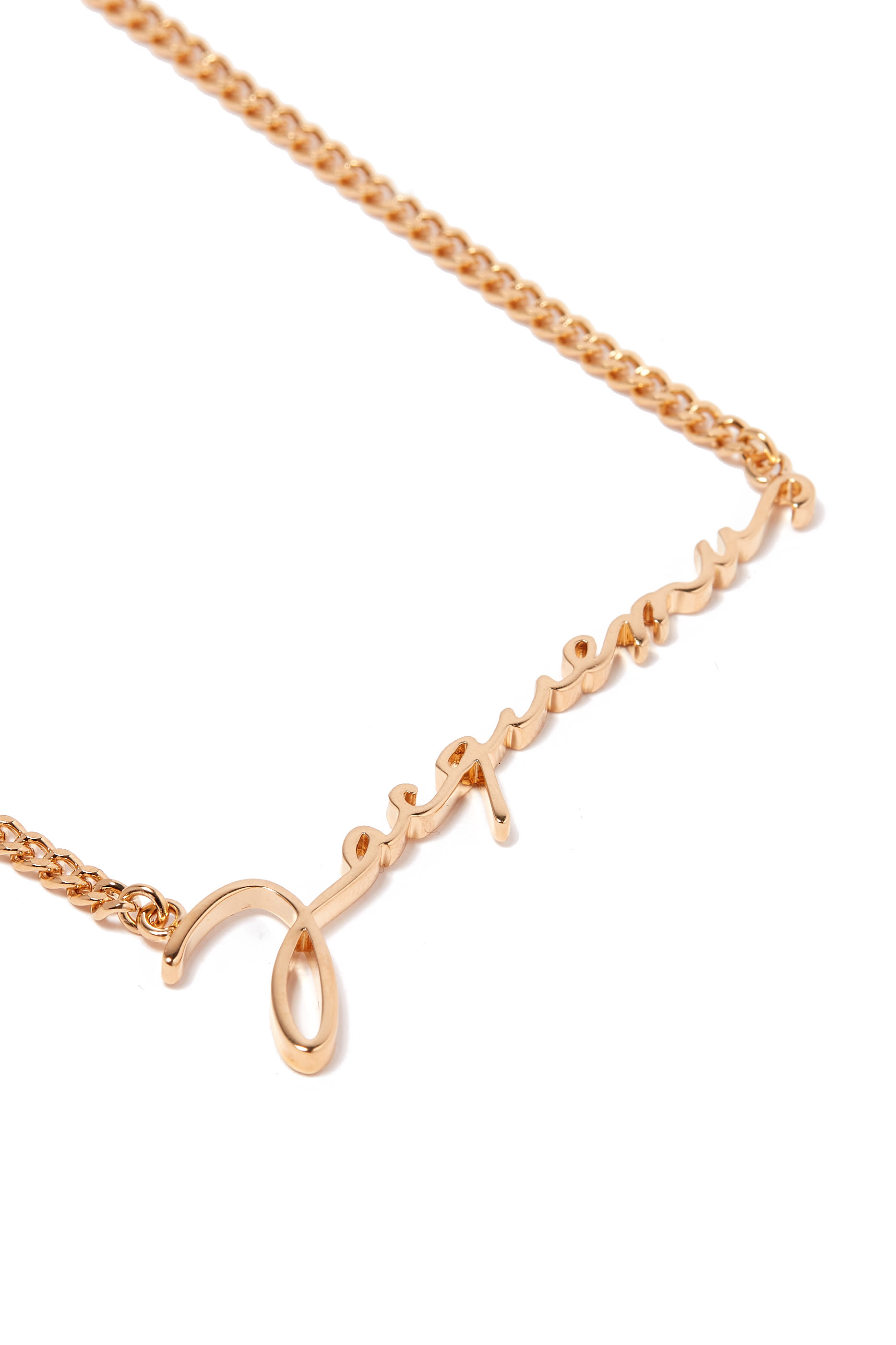 قلادة بتصميم سلسلة بشعار الماركة