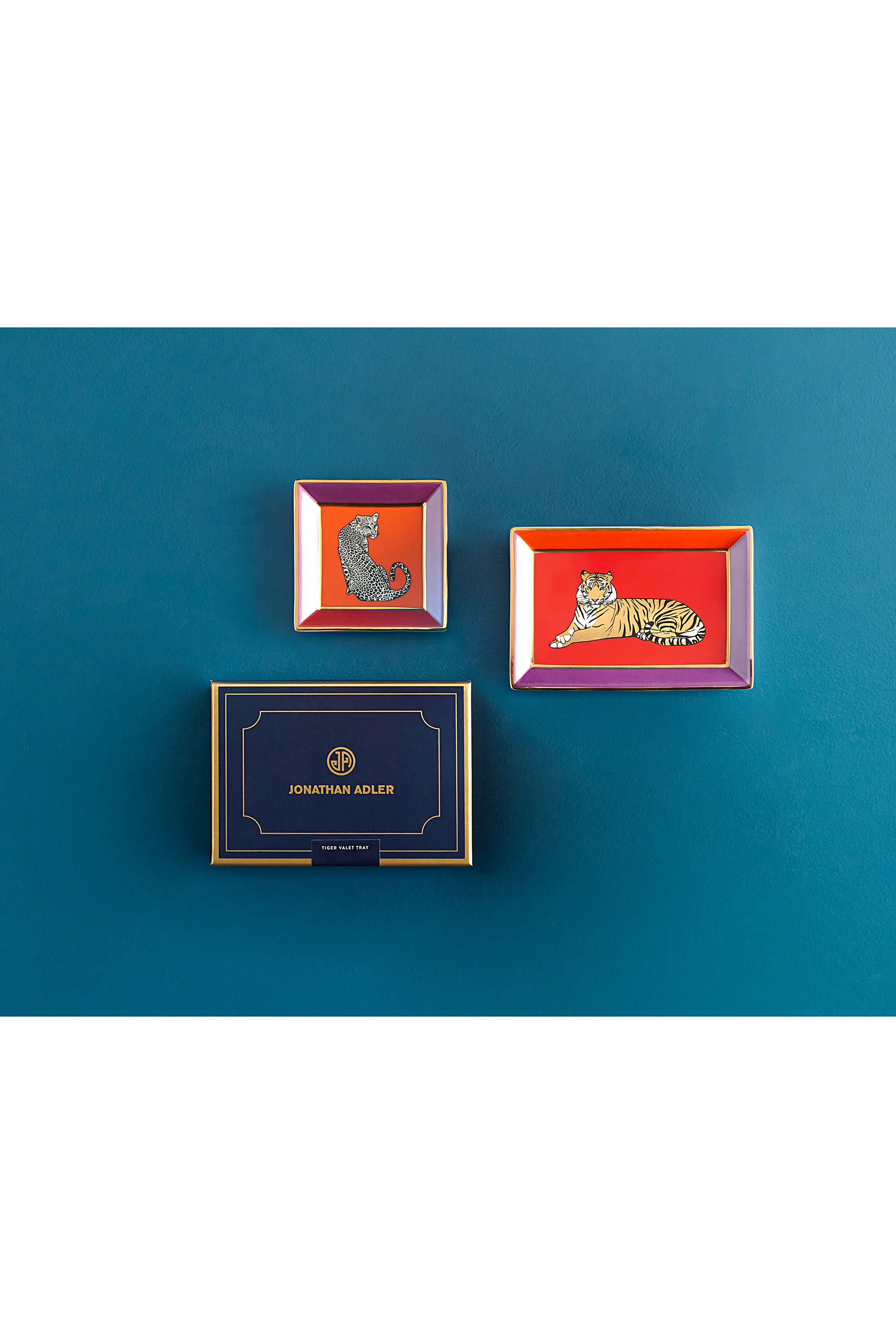 صينية مربعة بطبعة سفاري