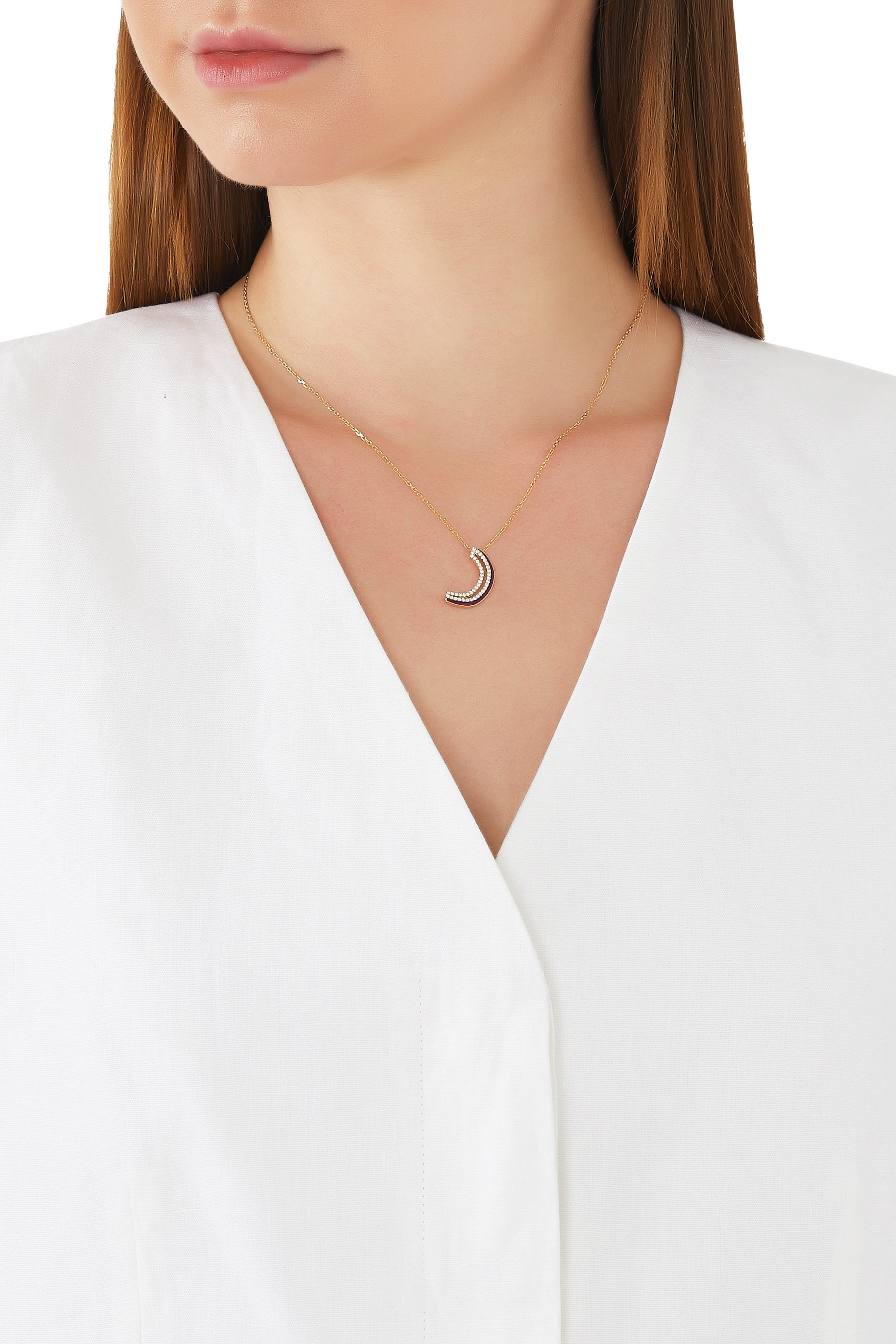 قلادة بدلاية بتصميم حرف عربي مرصع بالماس طهب أصفر عيار 18