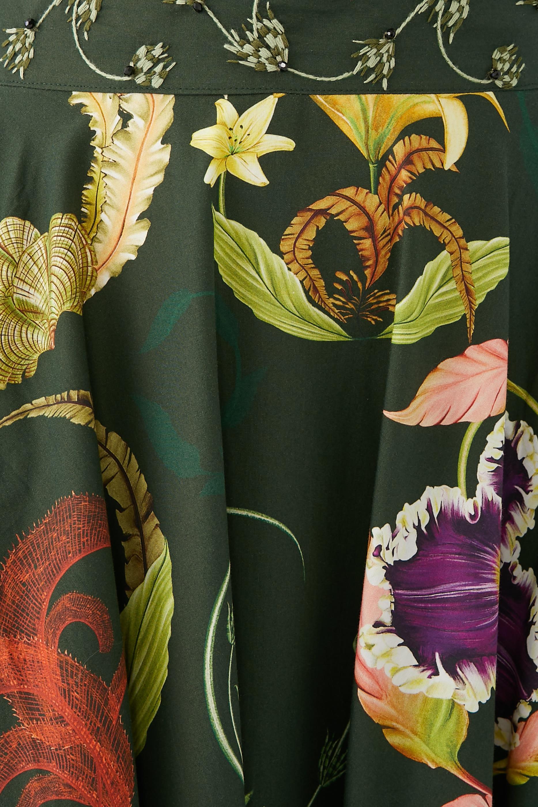 تنورة بيرغاموتا مارينا طويلة بتطريزات