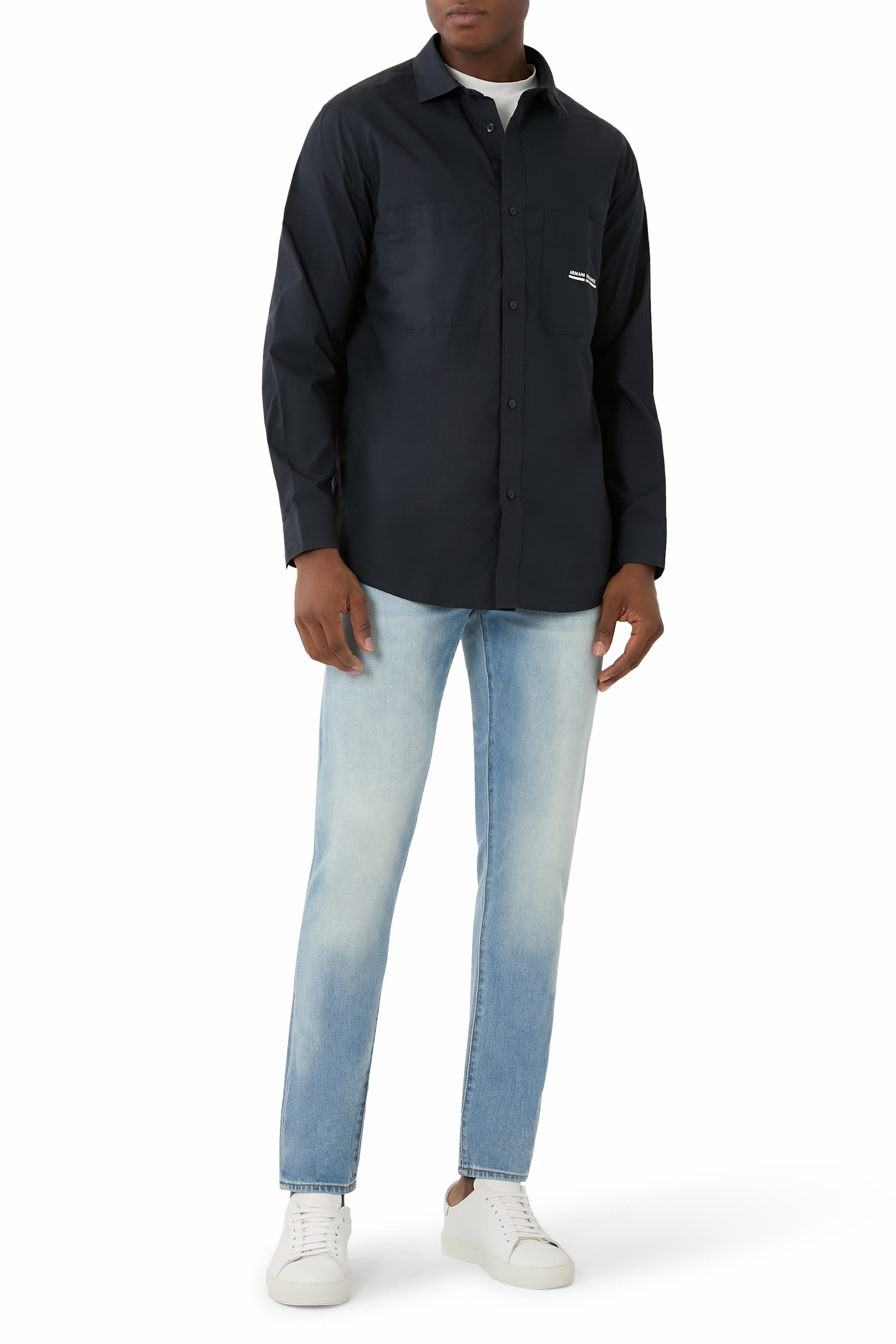 بنطال بقصة ضيقة خمس جيوب دنيم