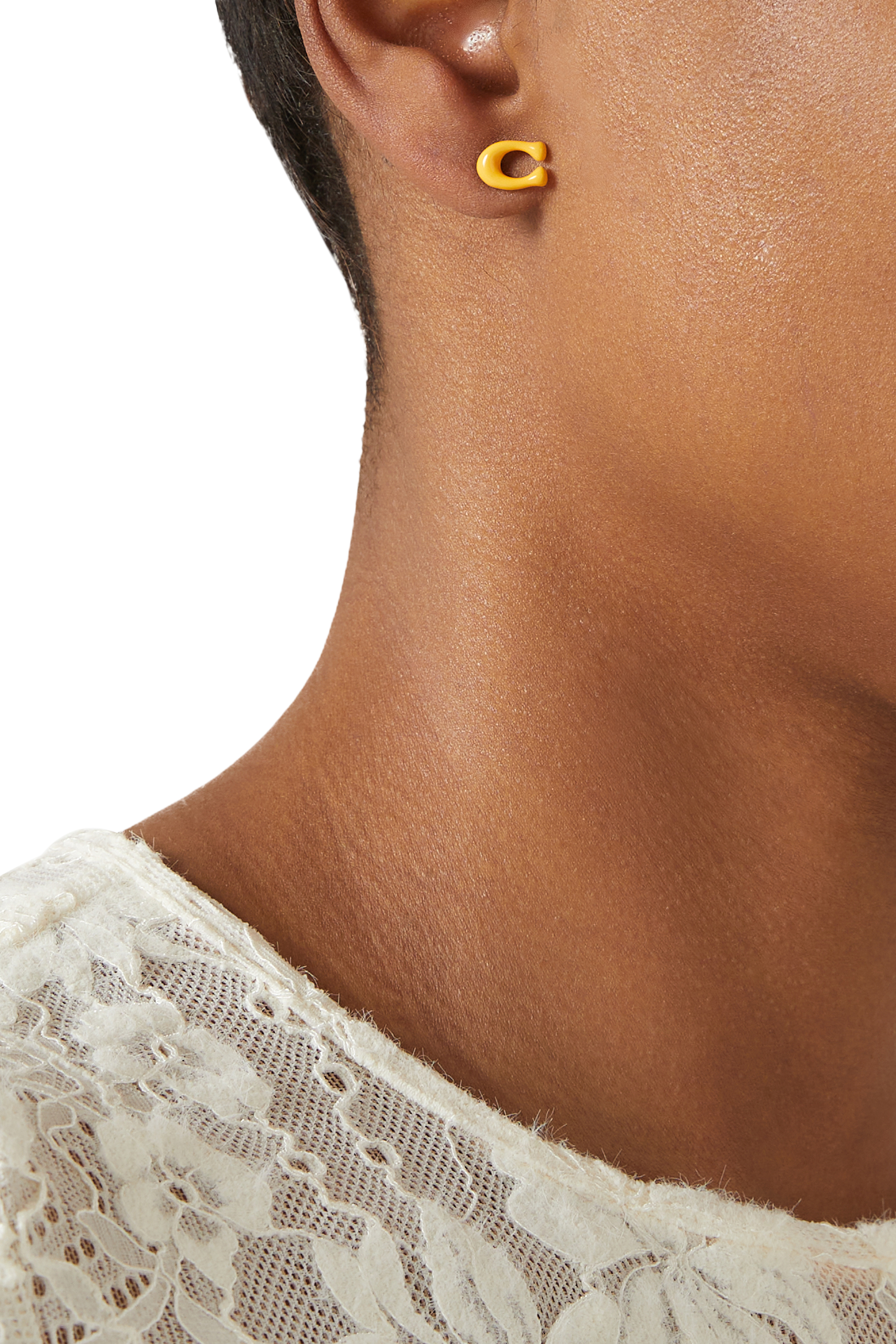 أقراط بتصميم شعار الماركة بالمينا، نحاس وتيتانيوم