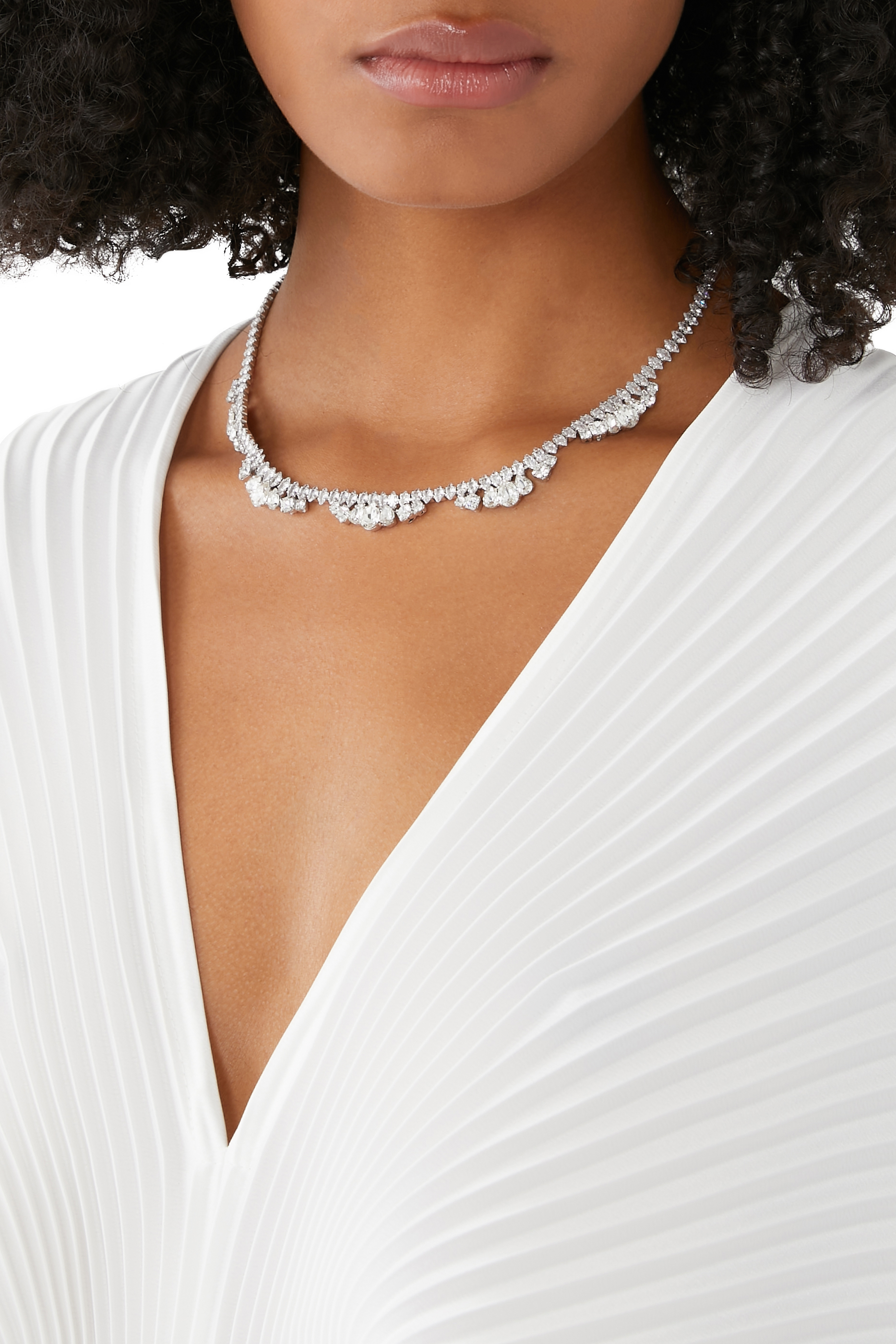 قلادة آي شوز يو مرصعة بالكريستال اروديوم