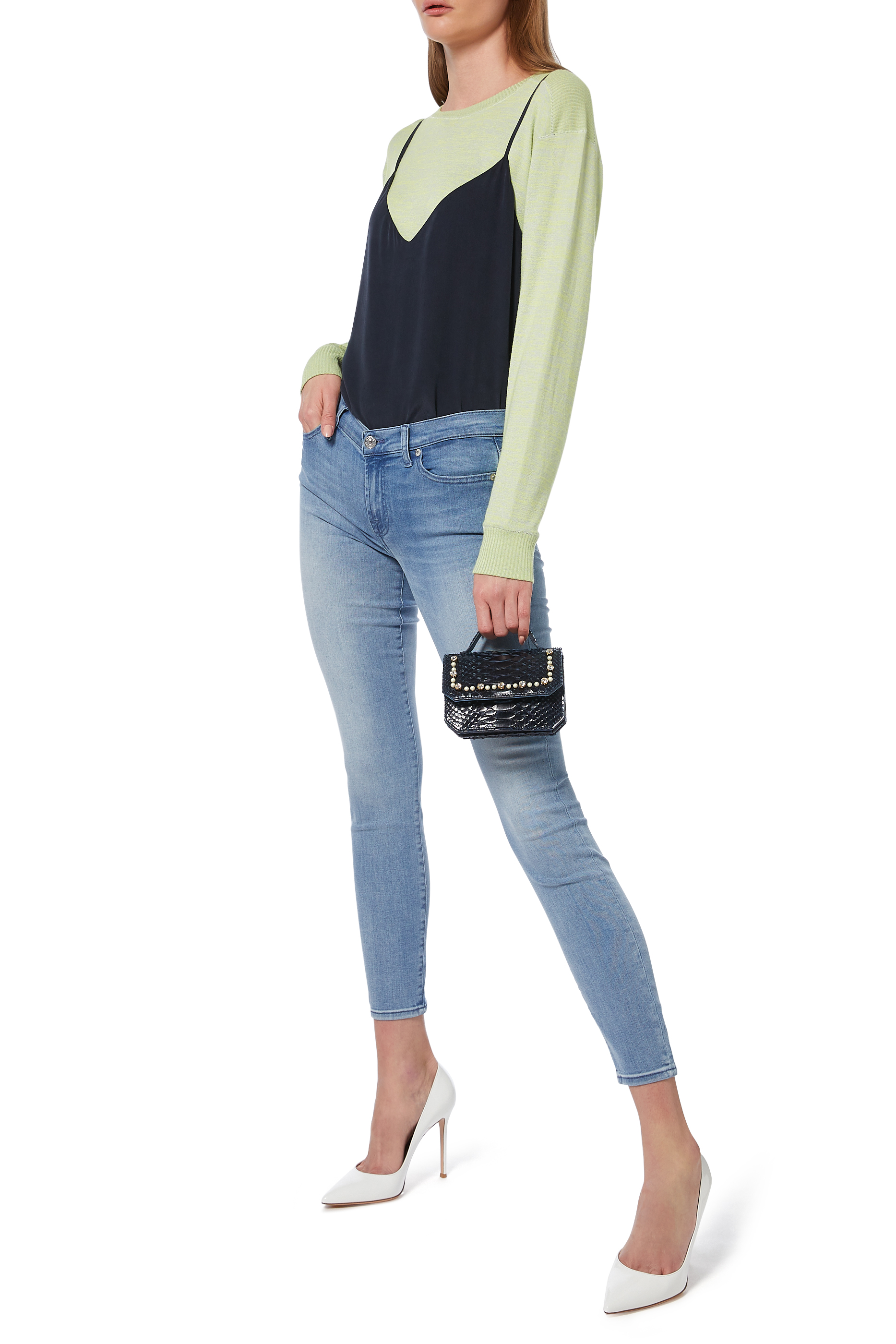 بلوزة جاين حرير بحمالات رفيعة