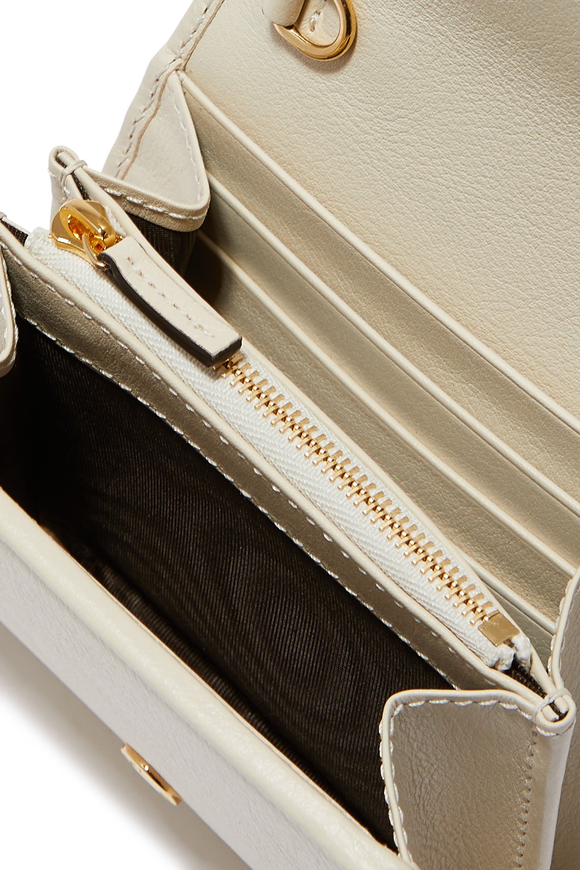 محفظة بلوندي متوسطة بسلسلة