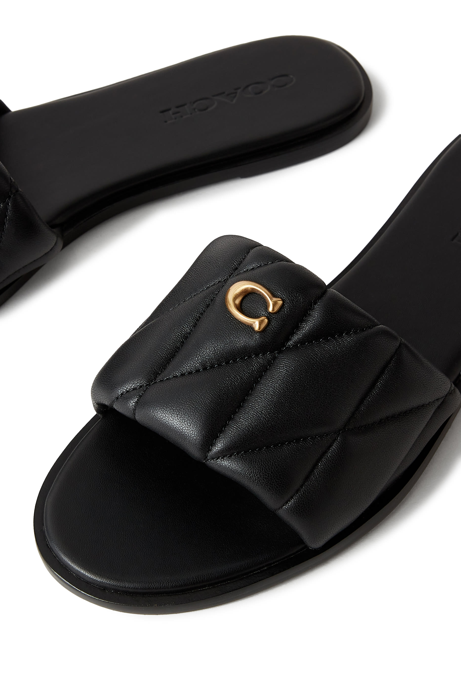 صندل هولي بتفاصيل مبطنة