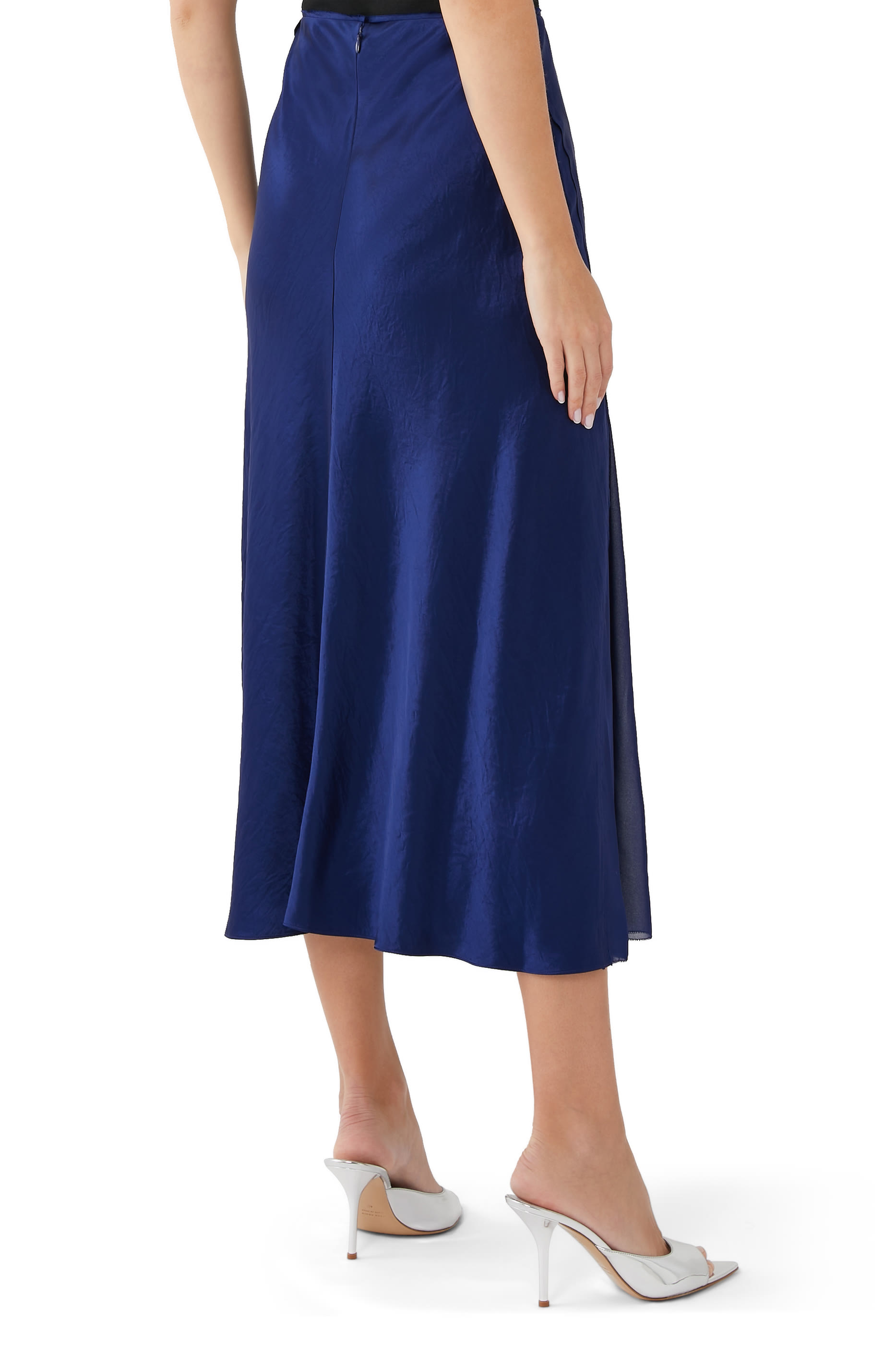 تنورة سهلة الإرتداء بأجزاء شفافة