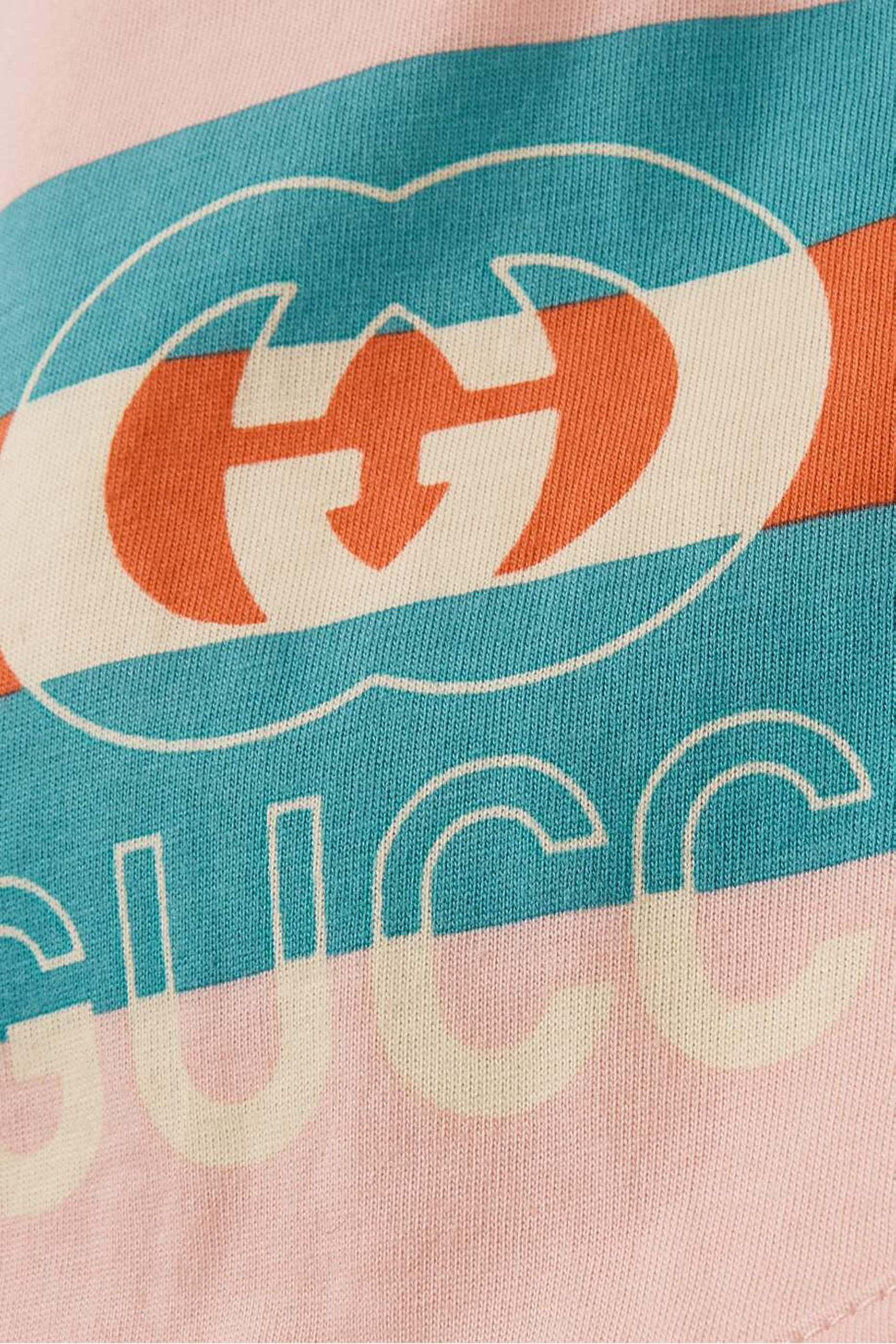 مريلة بشعار الماركة قطن