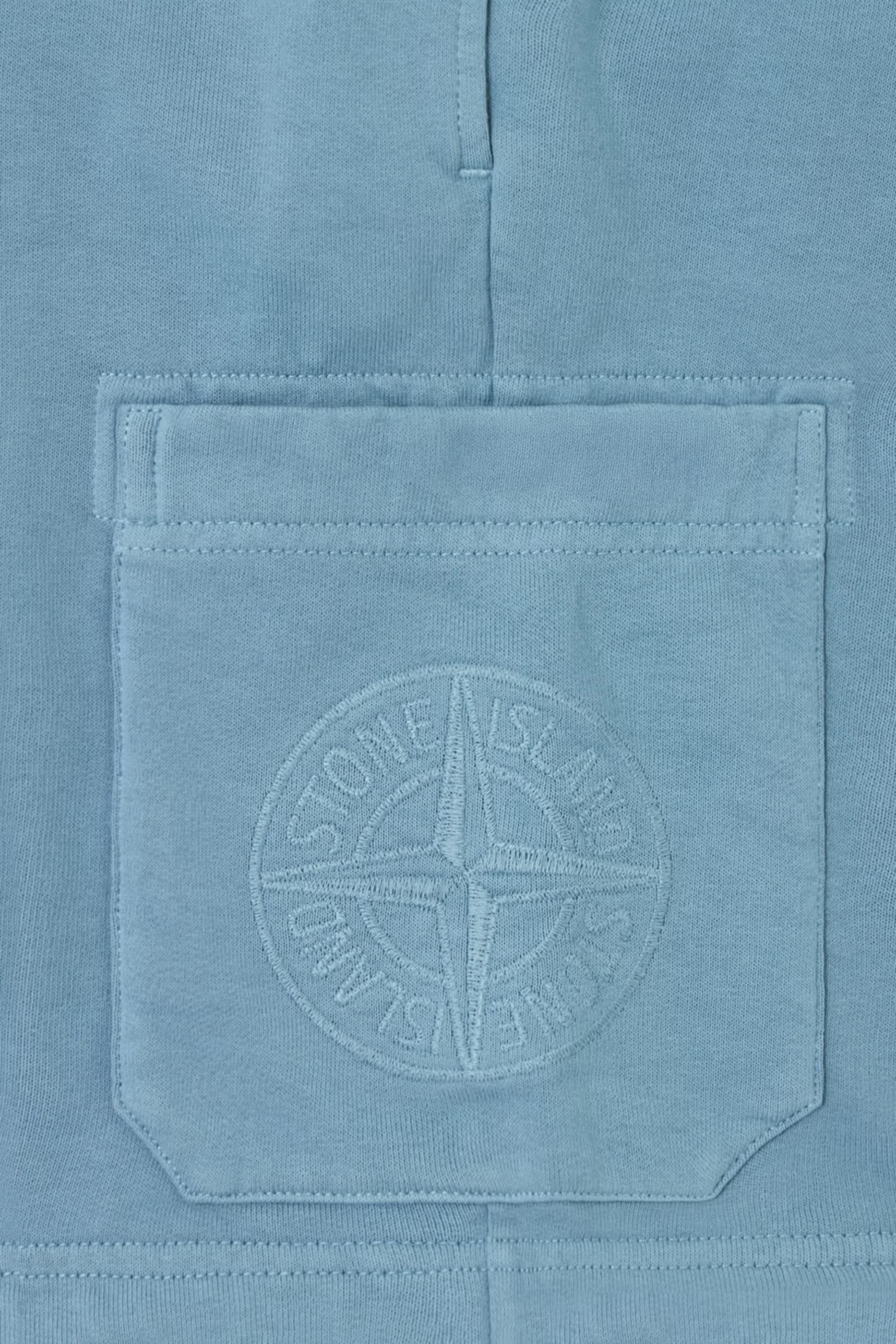 شورت رياضي مطرز بشعار الماركة للأطفال