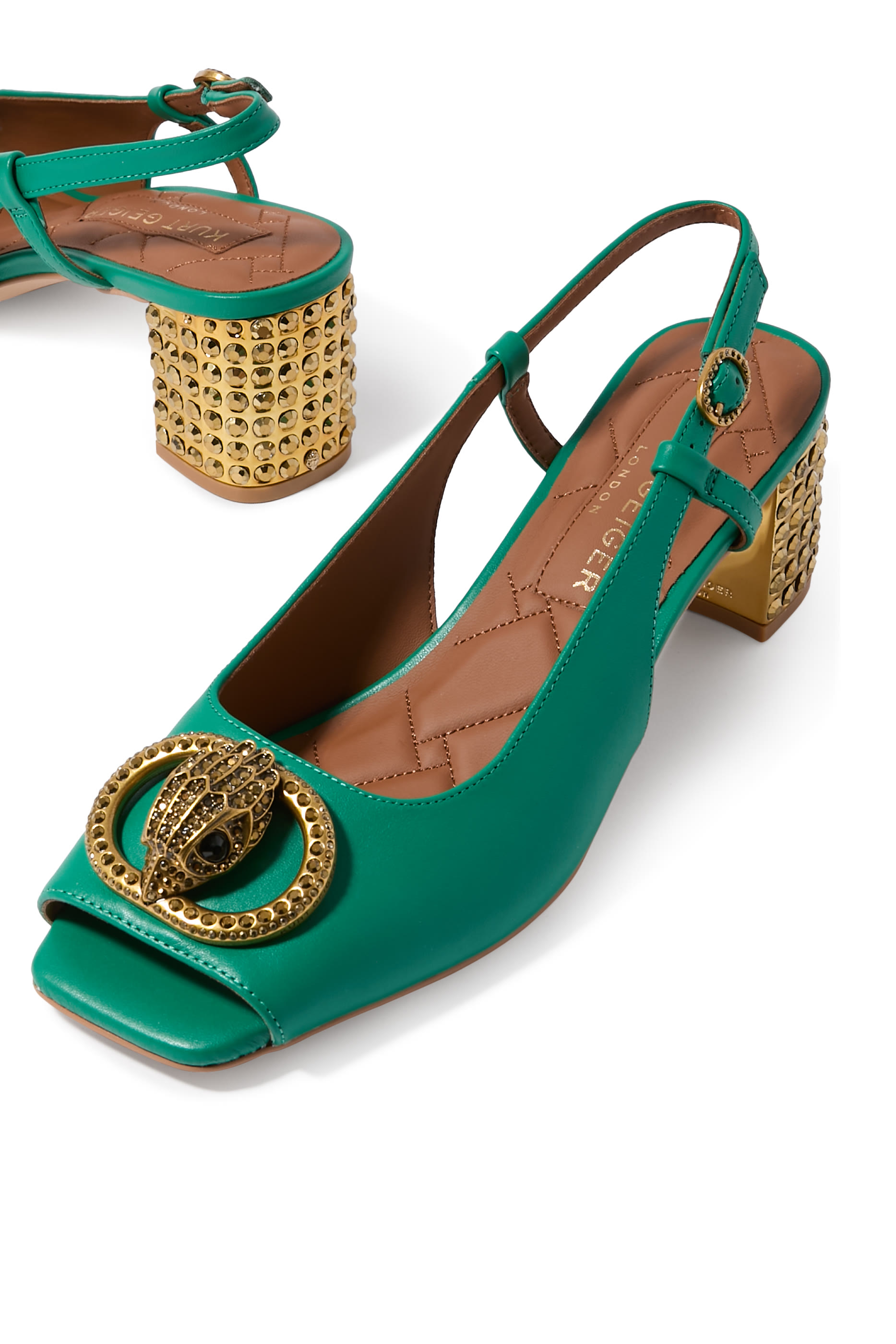 حذاء تشيلسيا بكعب عريض 60 وسير خلفي